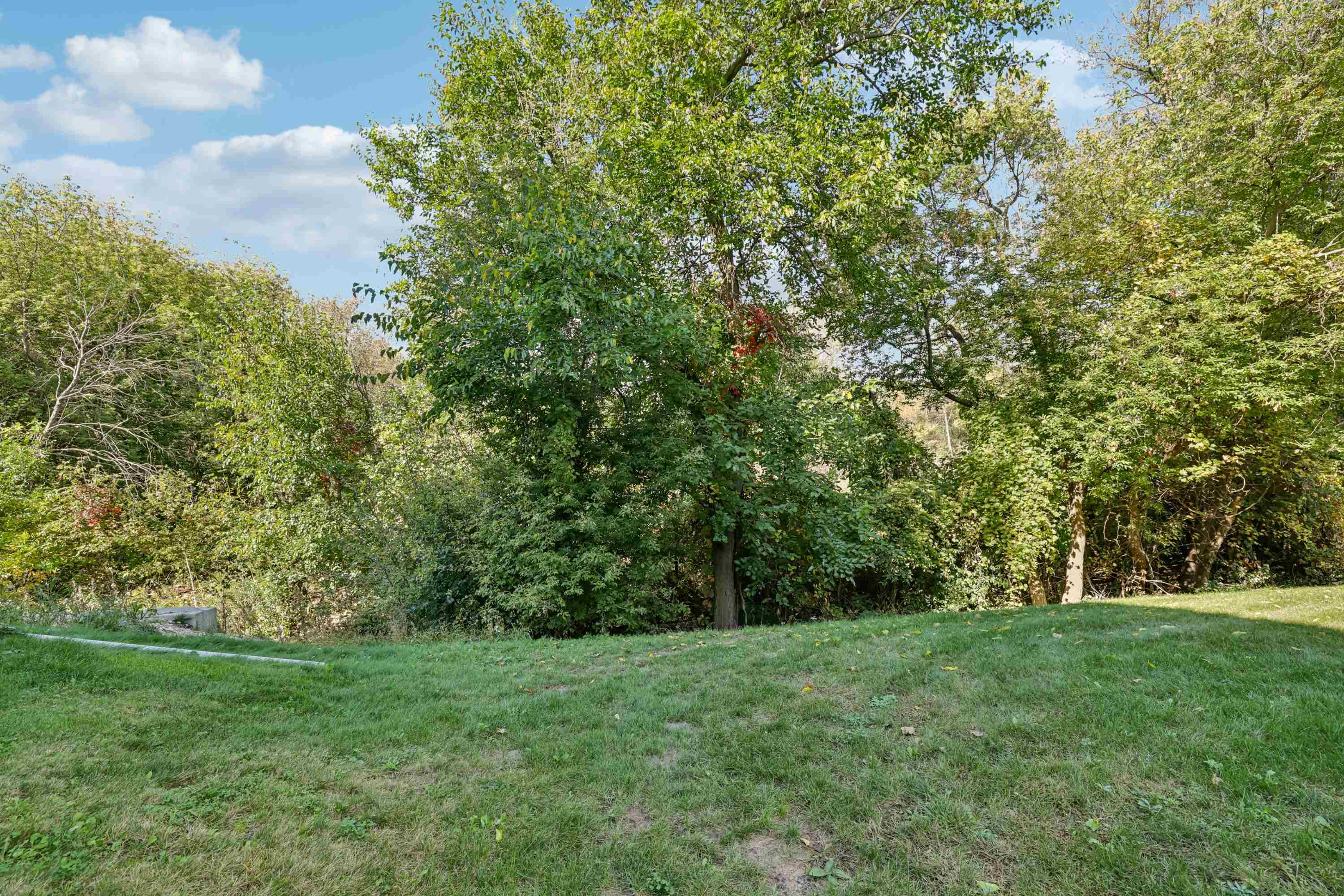 1601 N Windsor Avenue Unit: 209
