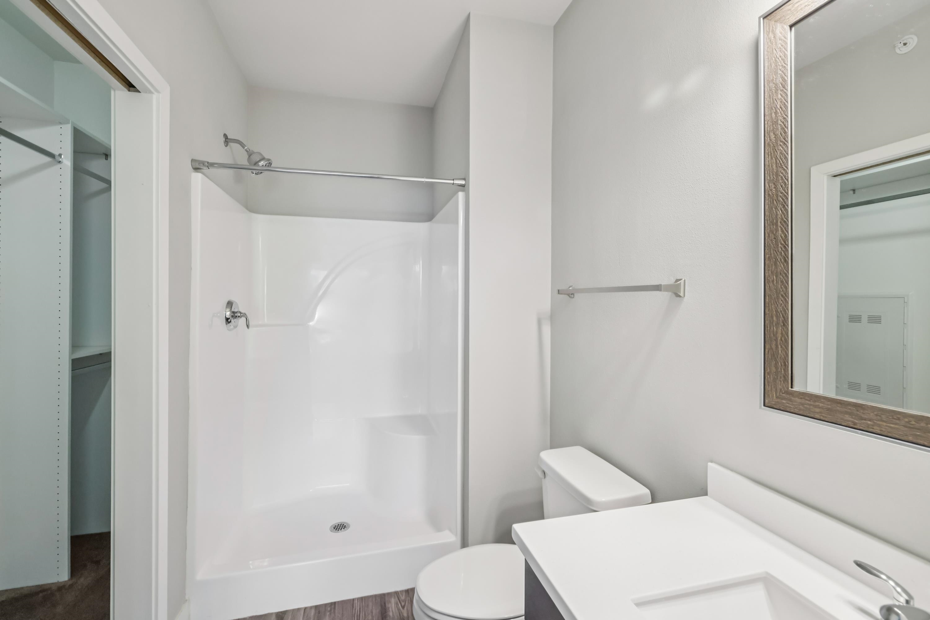1601 N Windsor Avenue Unit: 209