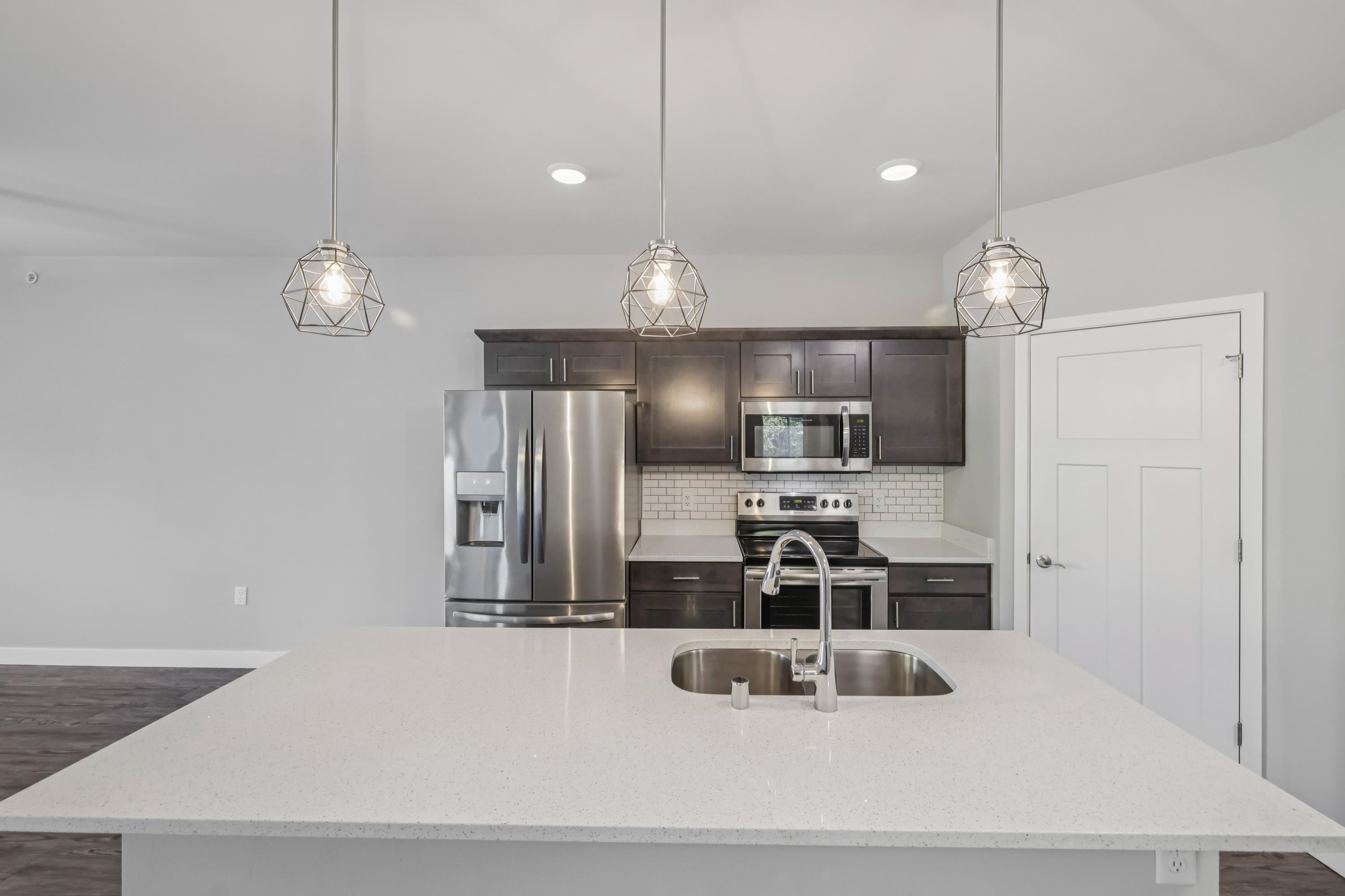 1601 N Windsor Avenue Unit: 209