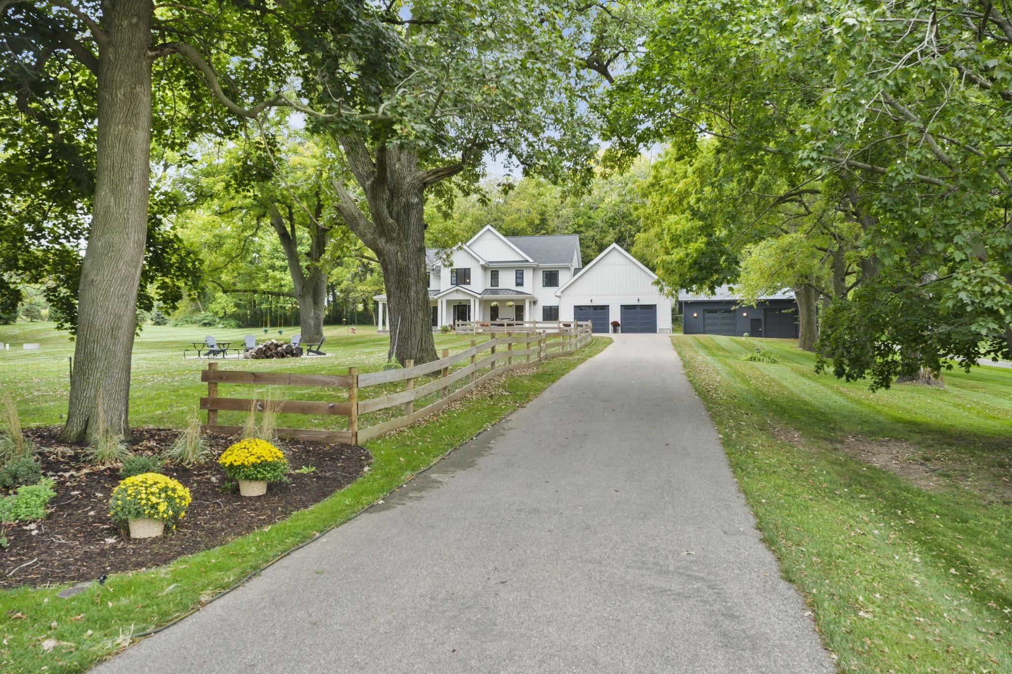 2257 Dyreson Road