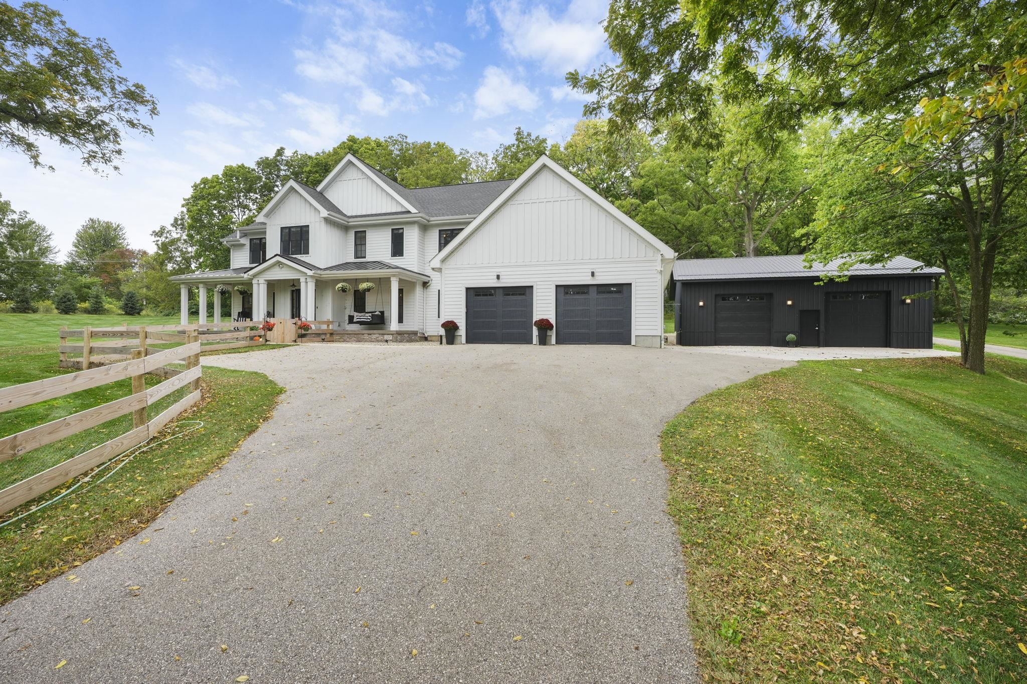 2257 Dyreson Road