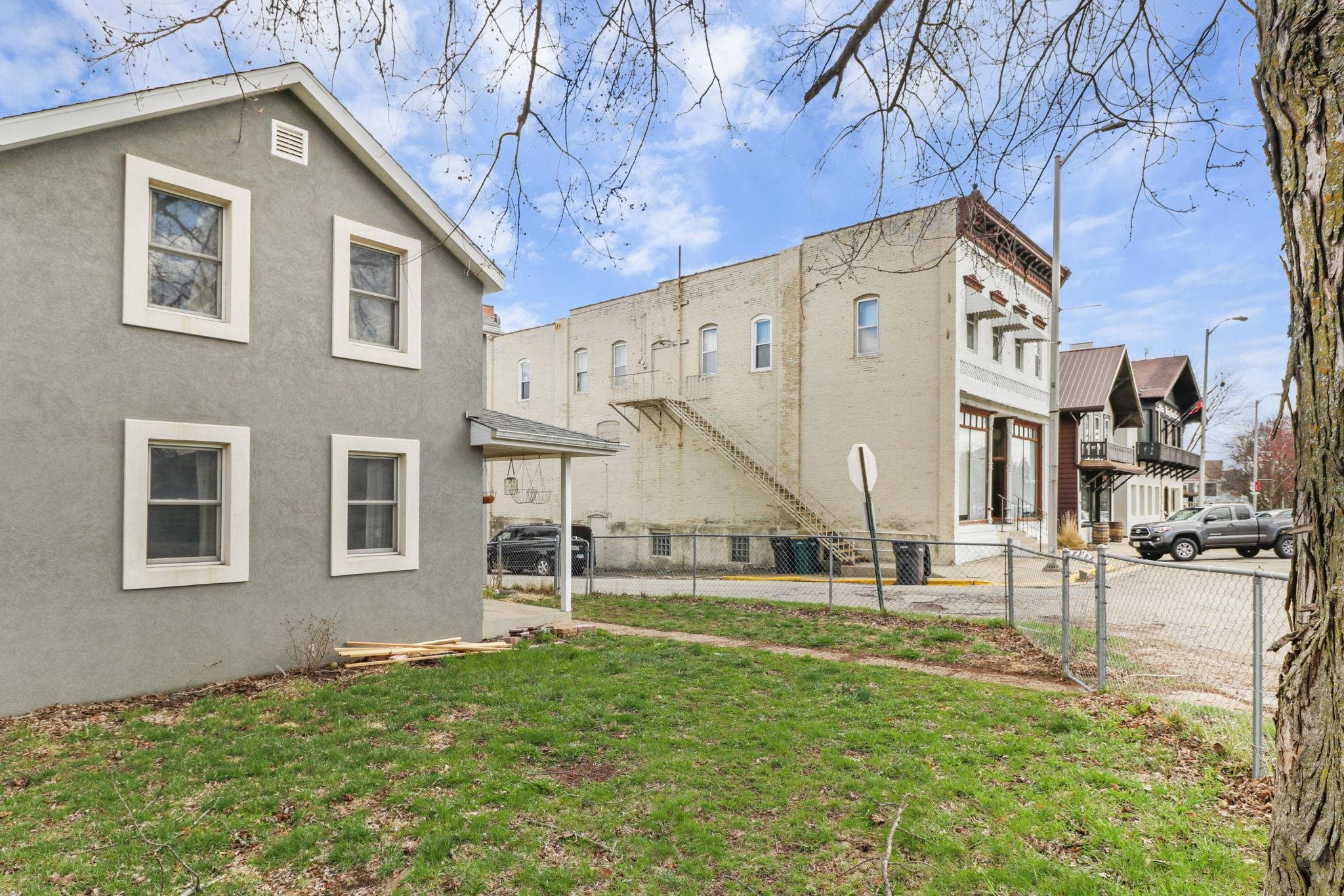 118 1st Avenue