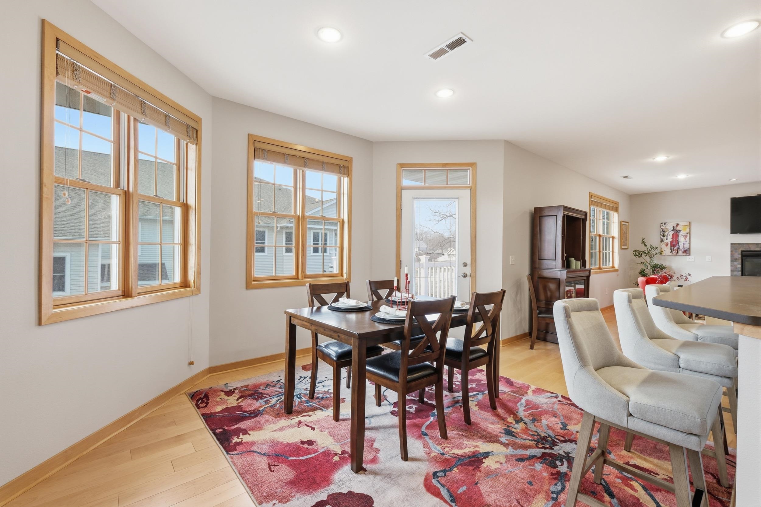 1101 Hamilton Street 204
