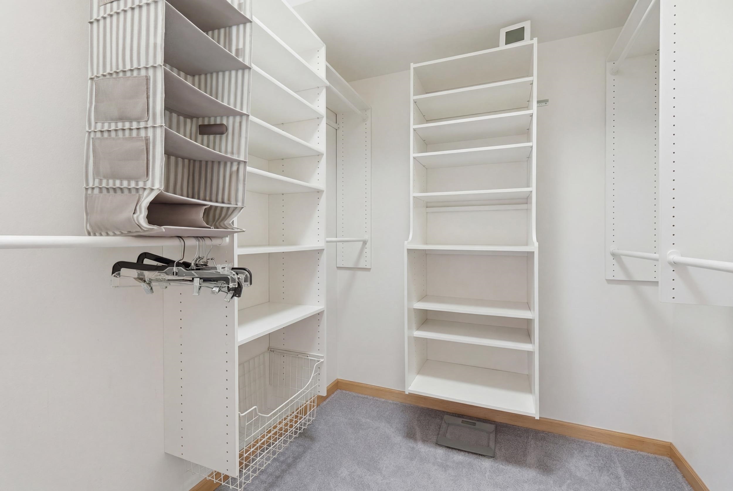 1101 Hamilton Street 204