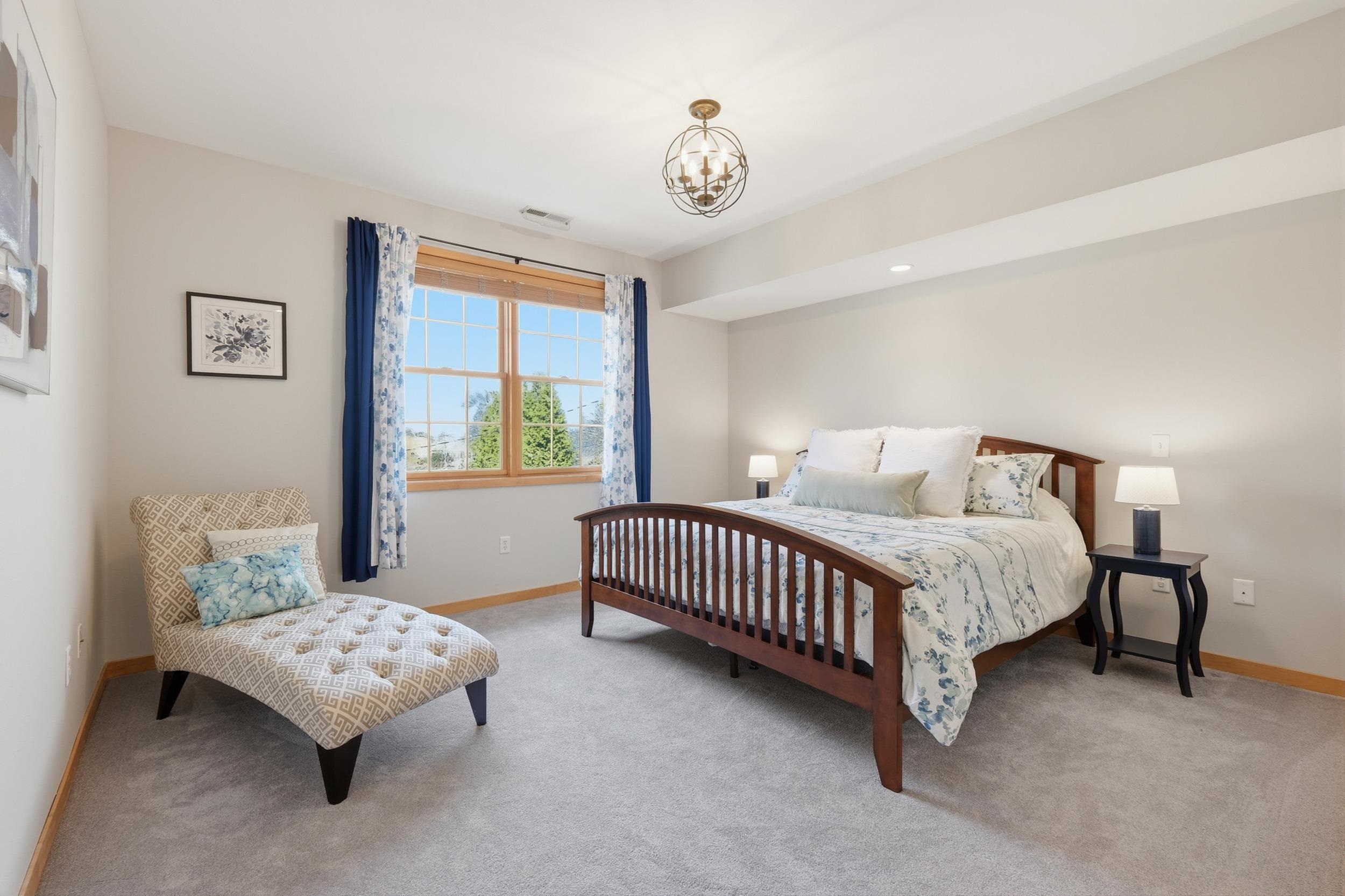 1101 Hamilton Street 204