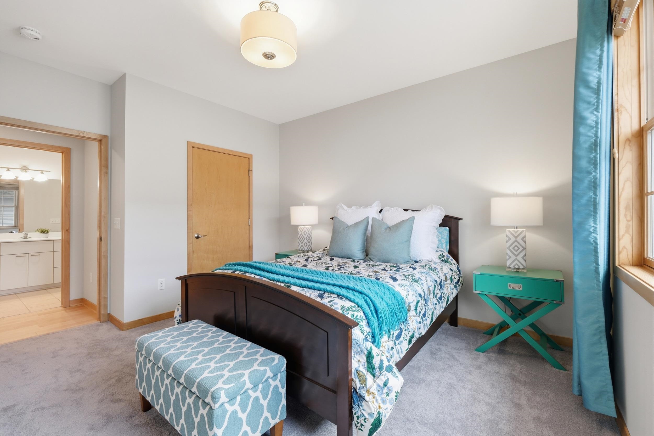 1101 Hamilton Street 204