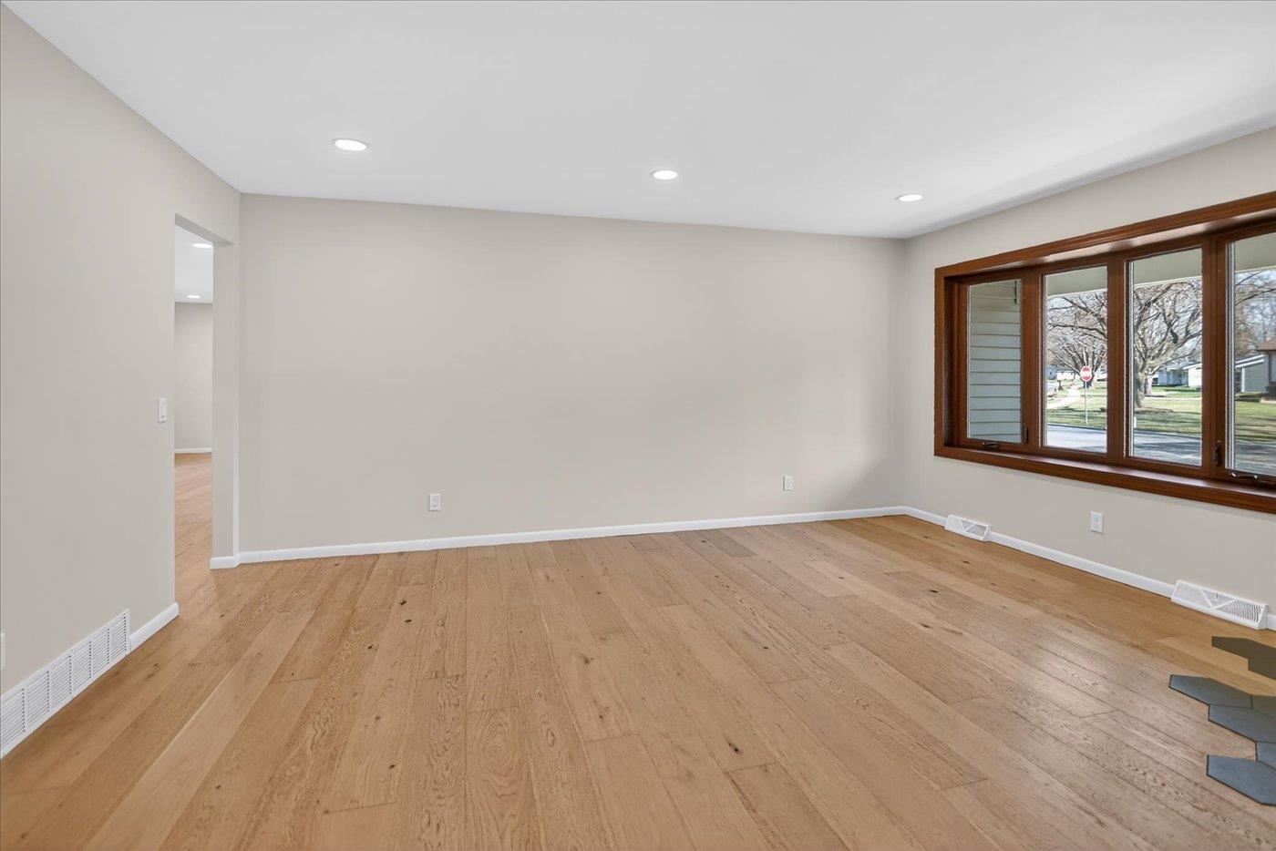 499 Hyland Drive