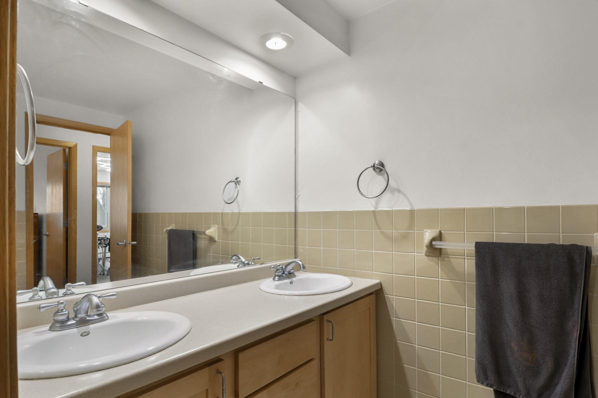 50 Whitcomb Circle 5