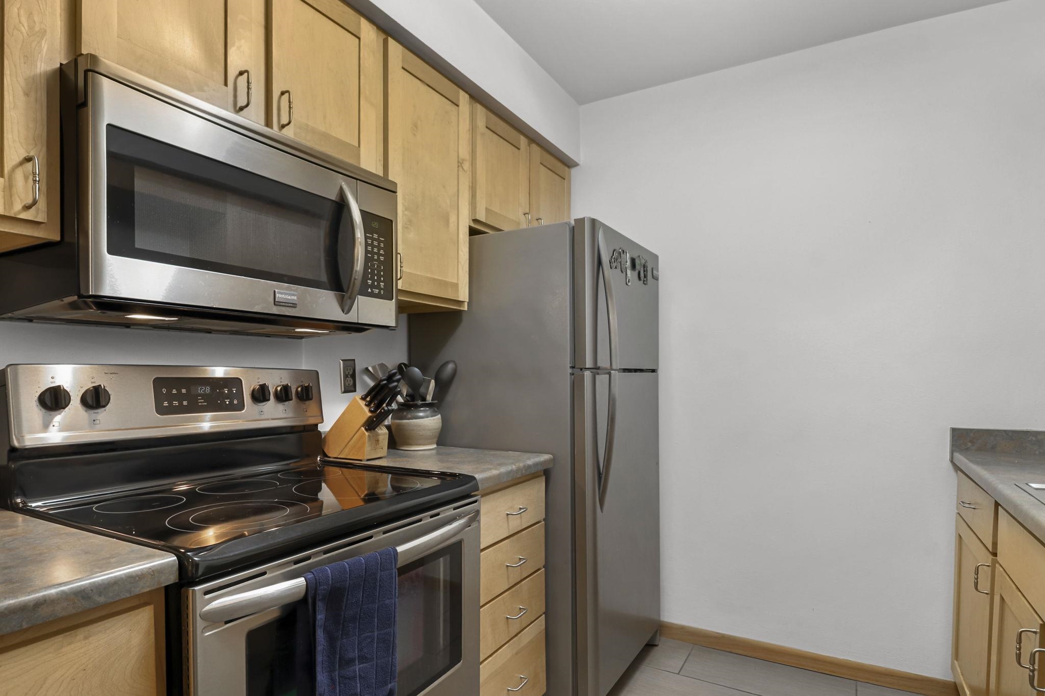 50 Whitcomb Circle 5