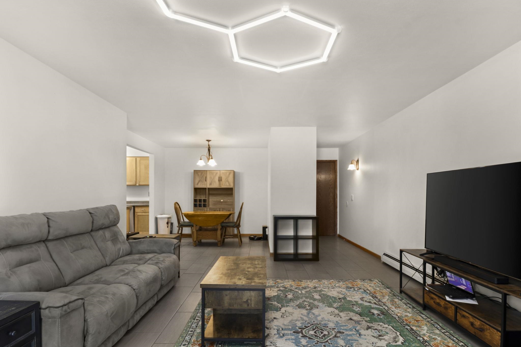 50 Whitcomb Circle 5
