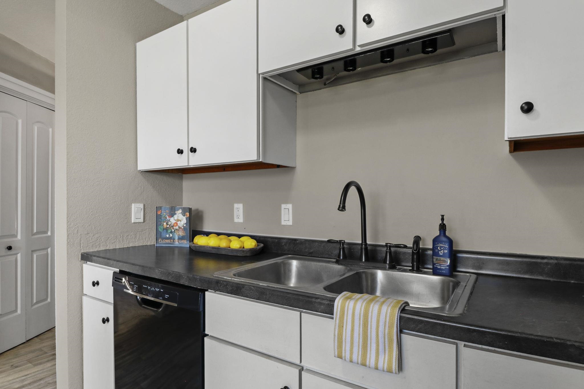 1008 N Sunnyvale Lane Unit: B