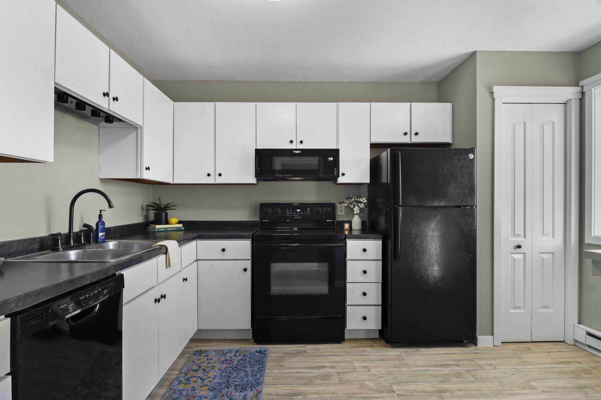 1008 N Sunnyvale Lane Unit: B