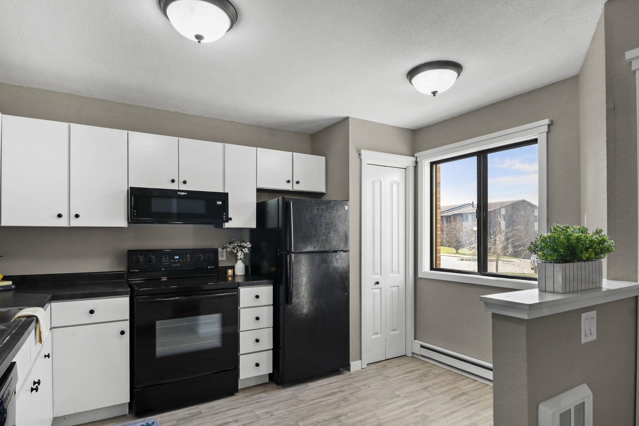 1008 N Sunnyvale Lane Unit: B