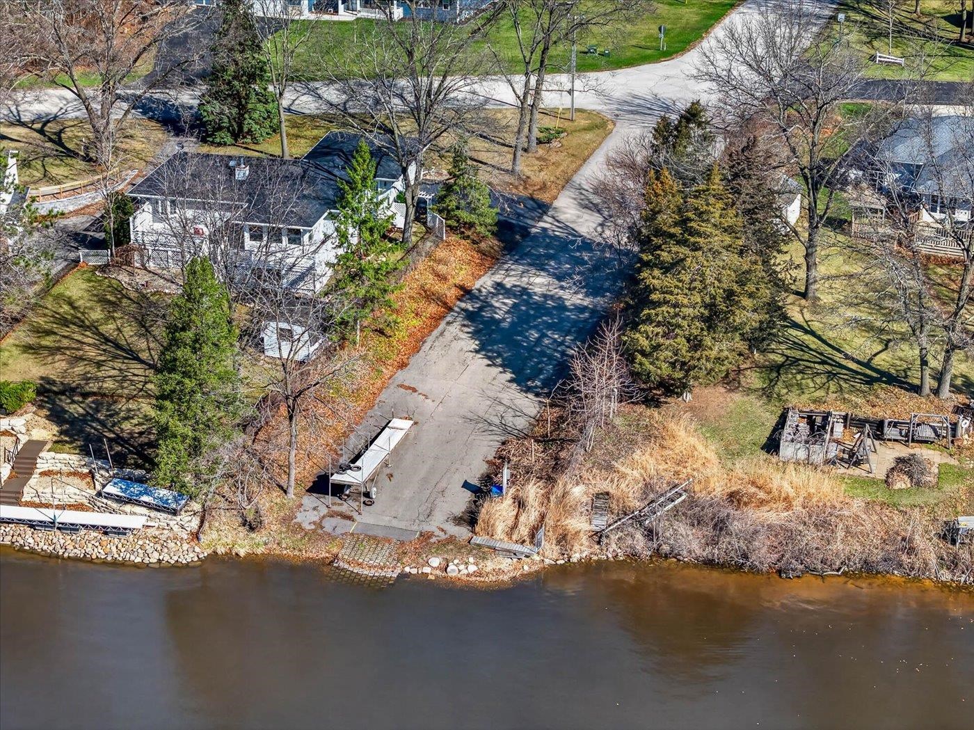 W5605 Island Drive
