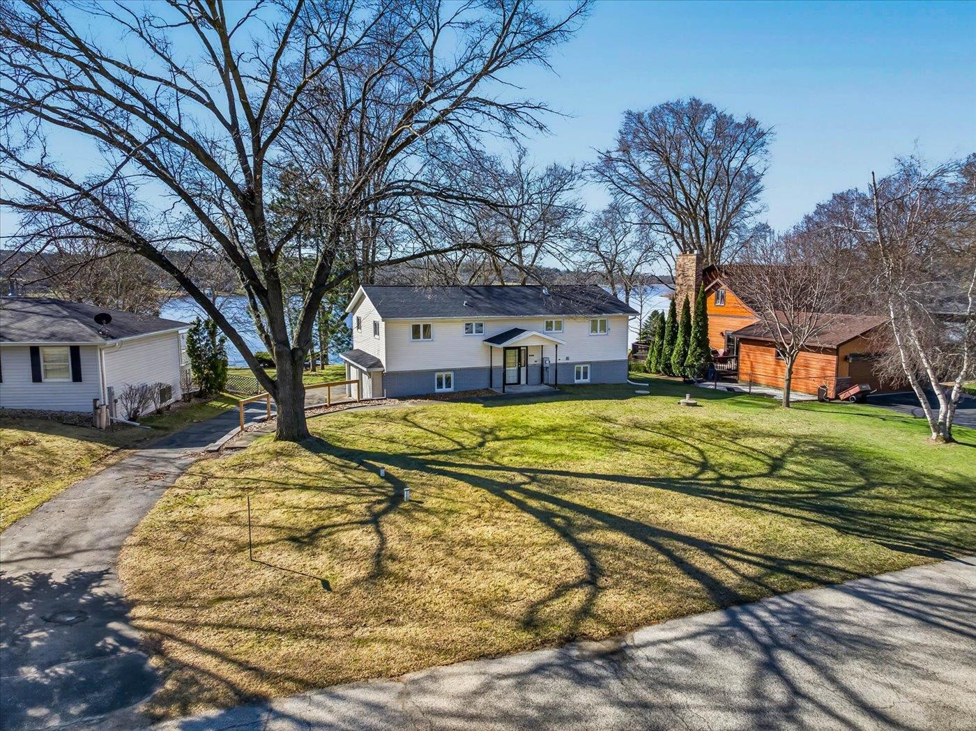 W5605 Island Drive