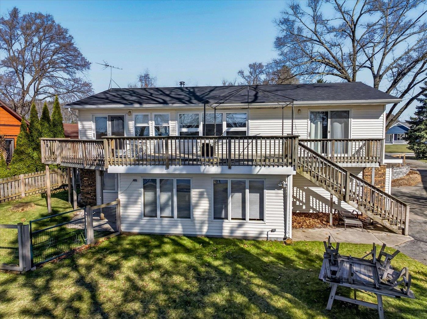 W5605 Island Drive