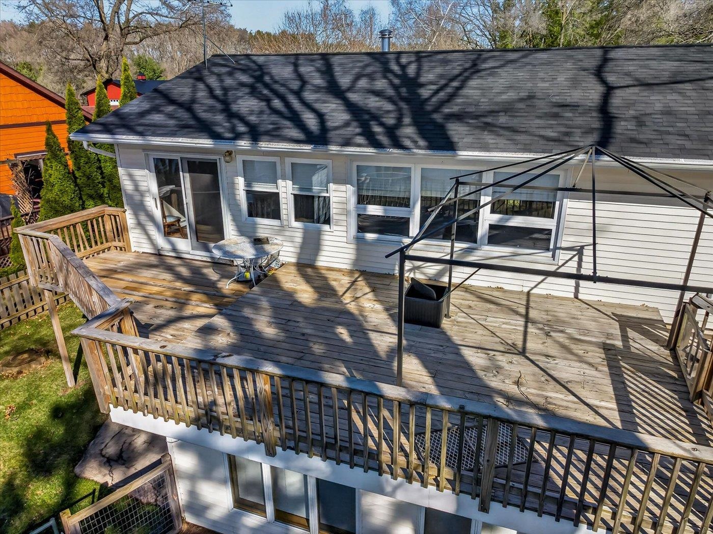 W5605 Island Drive