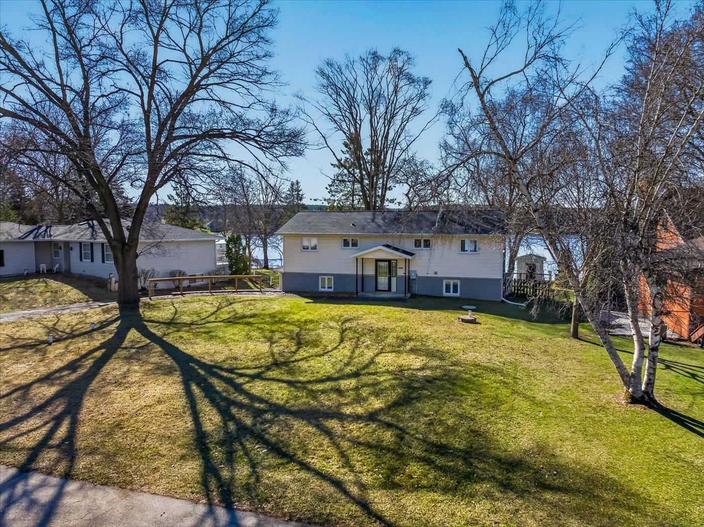 W5605 Island Drive