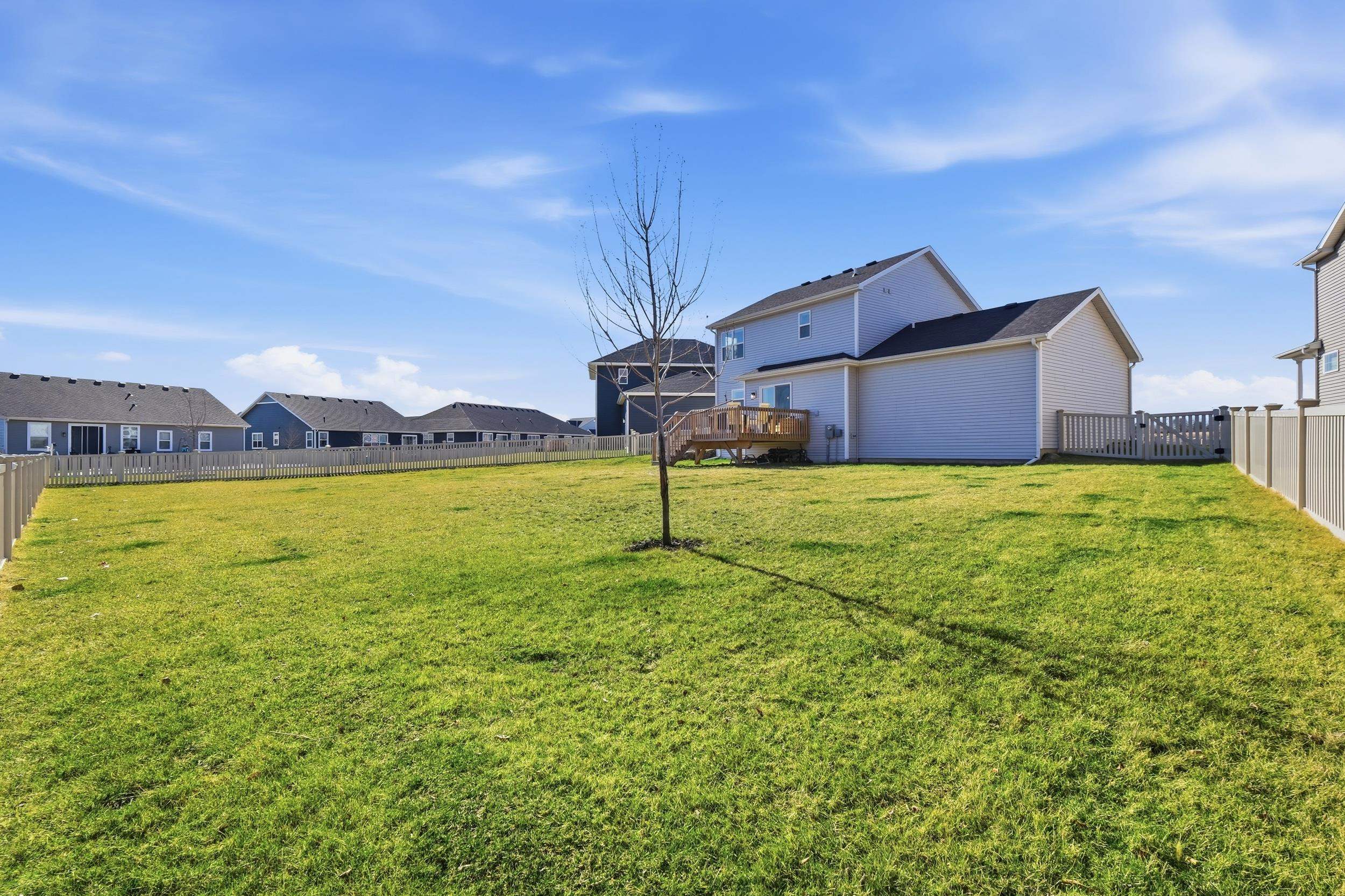 5526 Maddy Pass