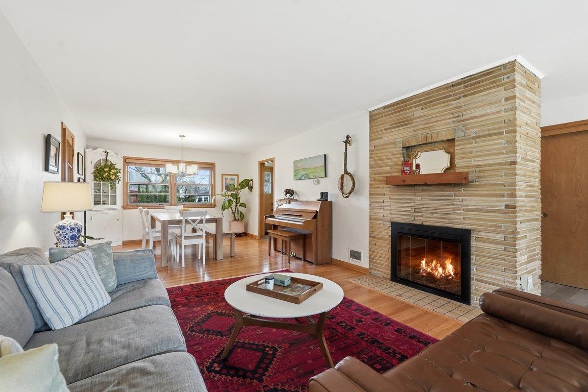 617 Charles Lane
