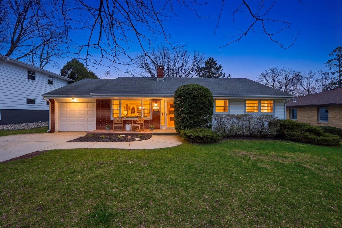 617 Charles Lane