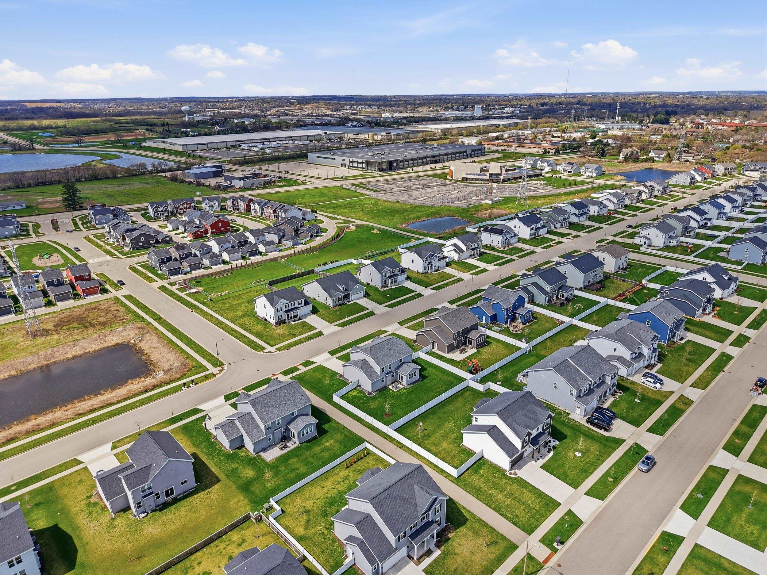 2736 Leo Mary Street