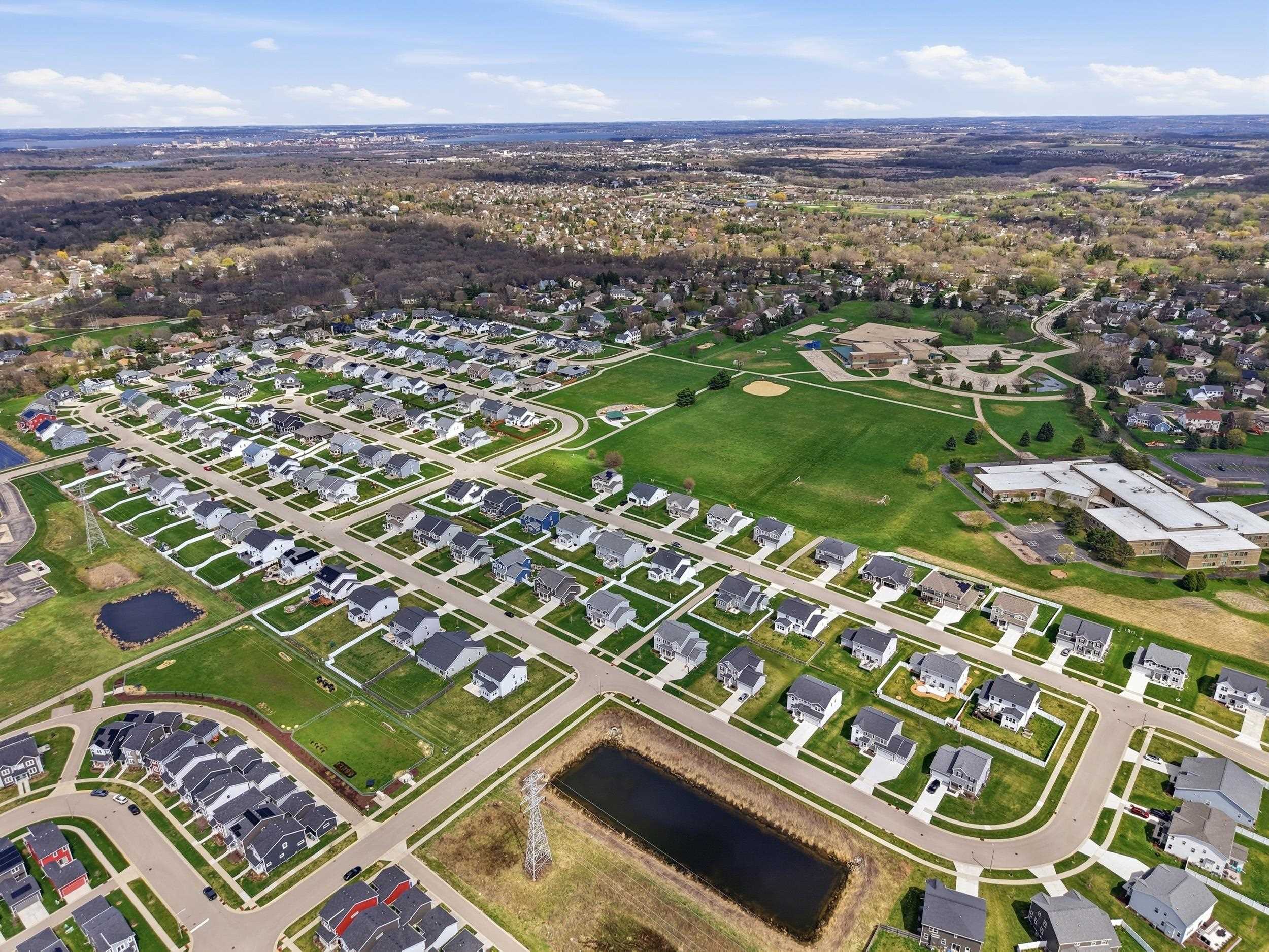 2736 Leo Mary Street