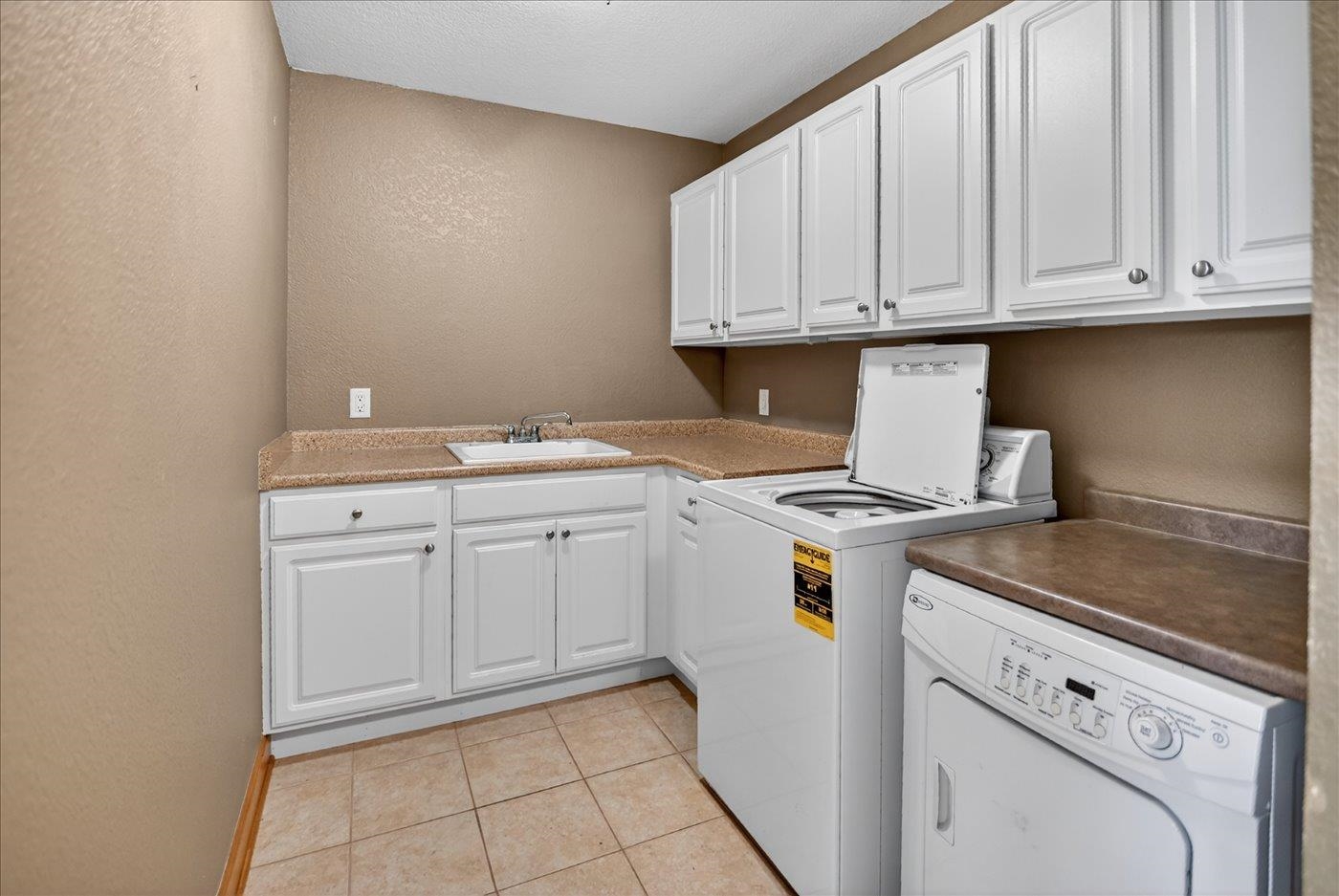 2988 Wyndwood Way