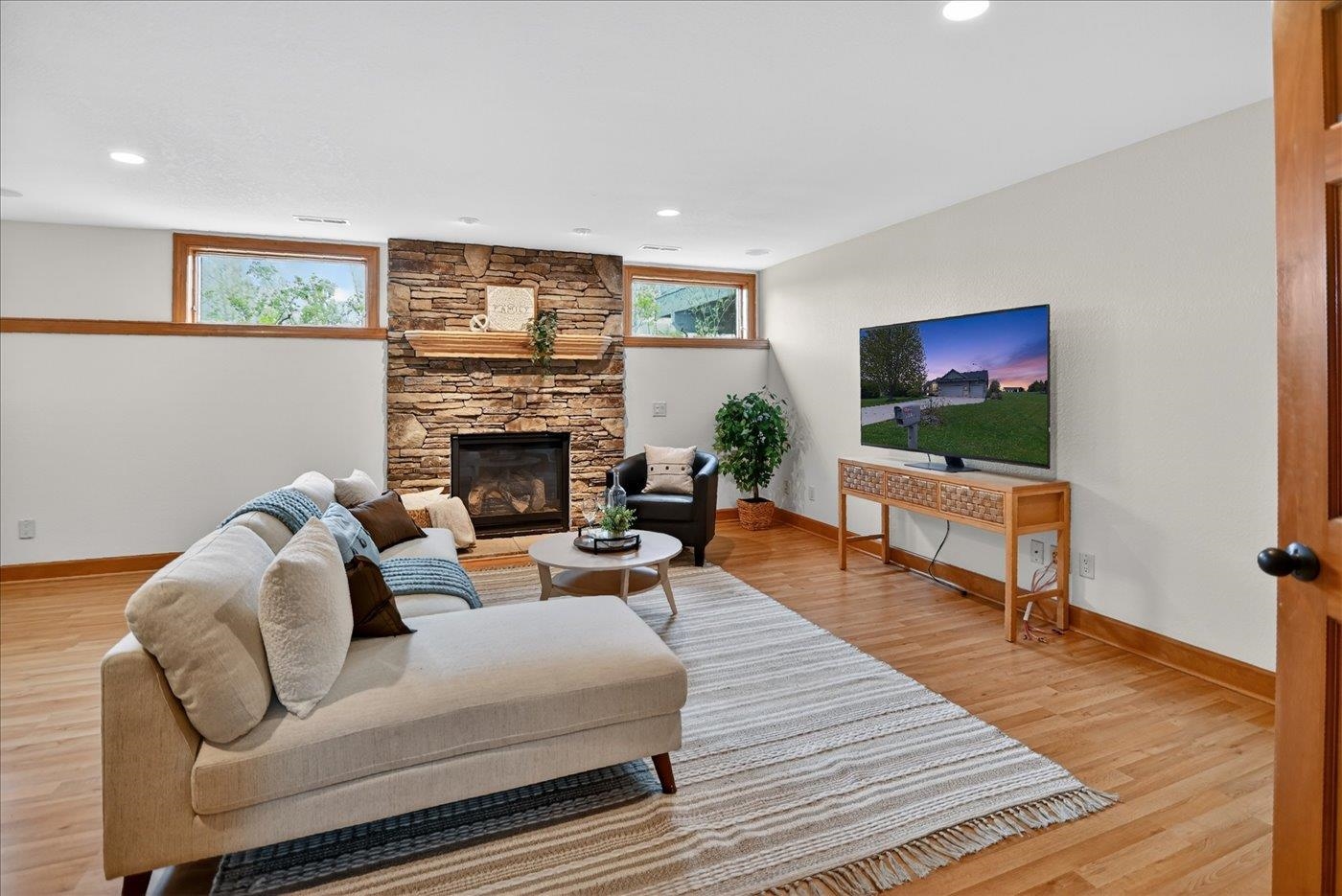 2988 Wyndwood Way