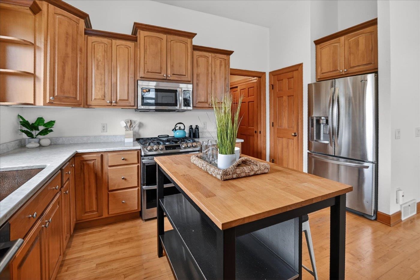 2988 Wyndwood Way