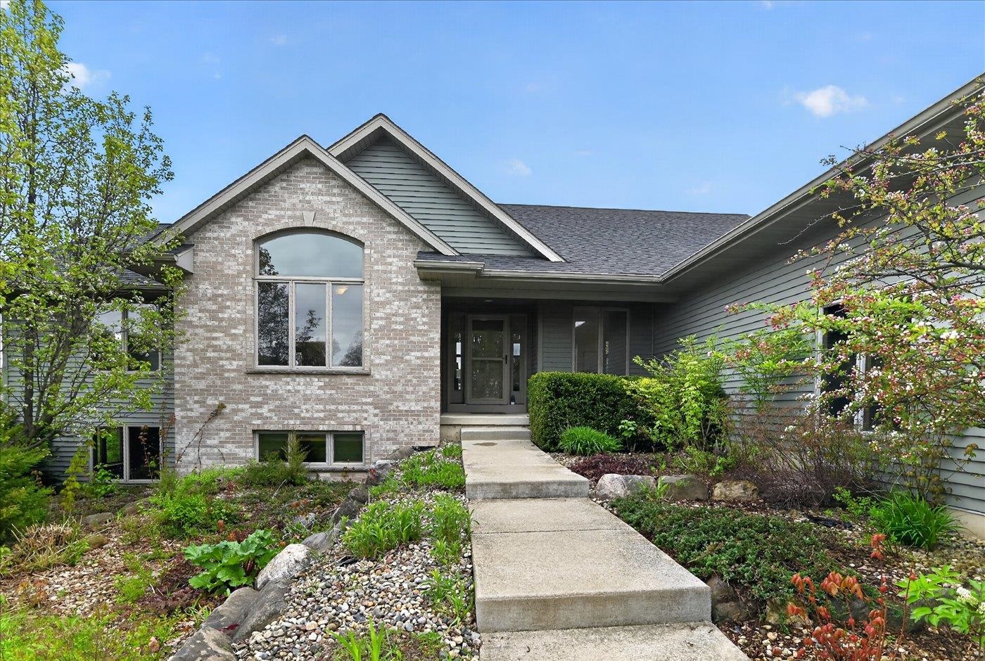 2988 Wyndwood Way
