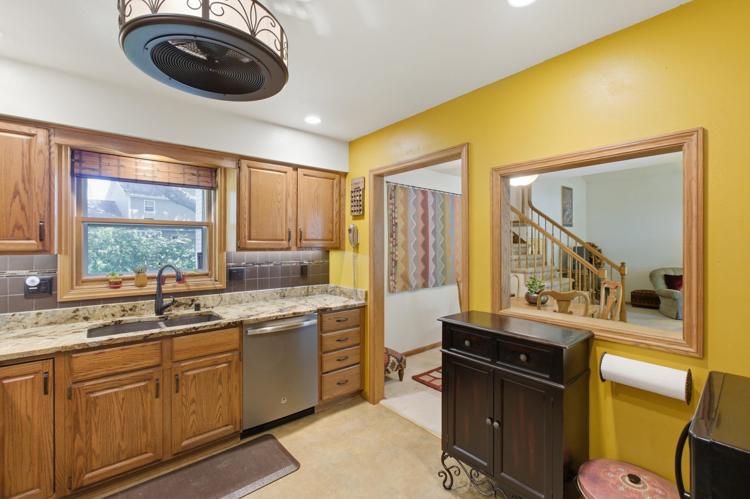 7925 W Oakbrook Circle