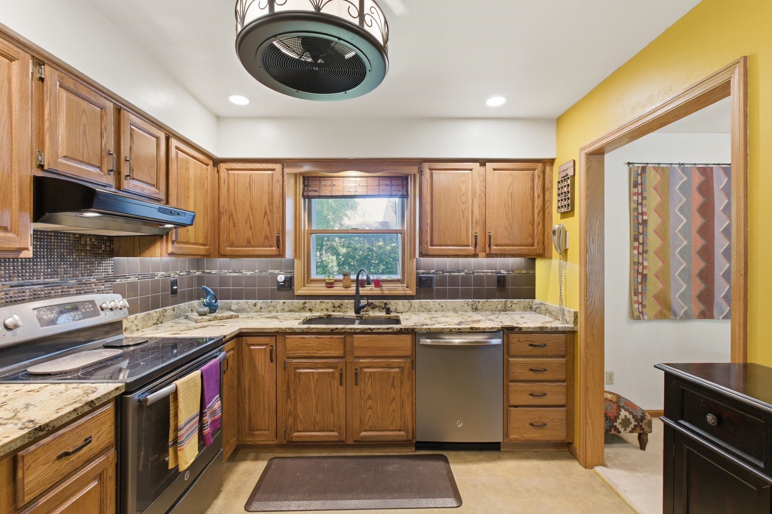 7925 W Oakbrook Circle