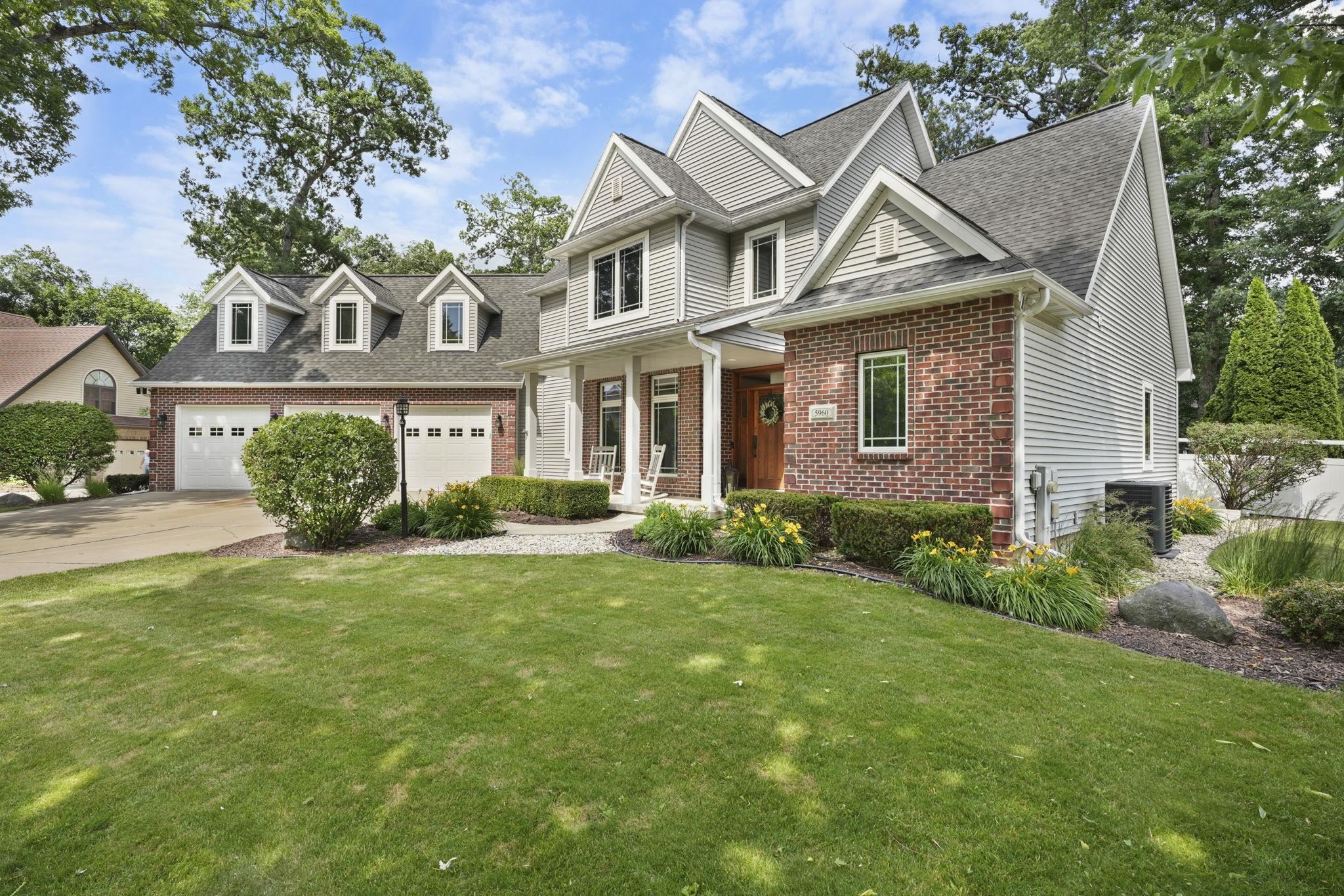 5960 Oak Hollow Drive