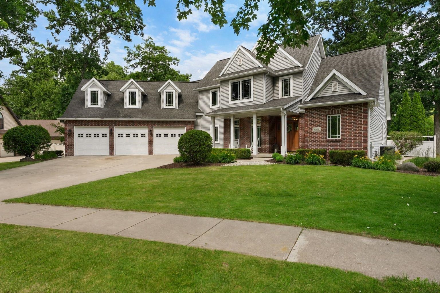 5960 Oak Hollow Drive