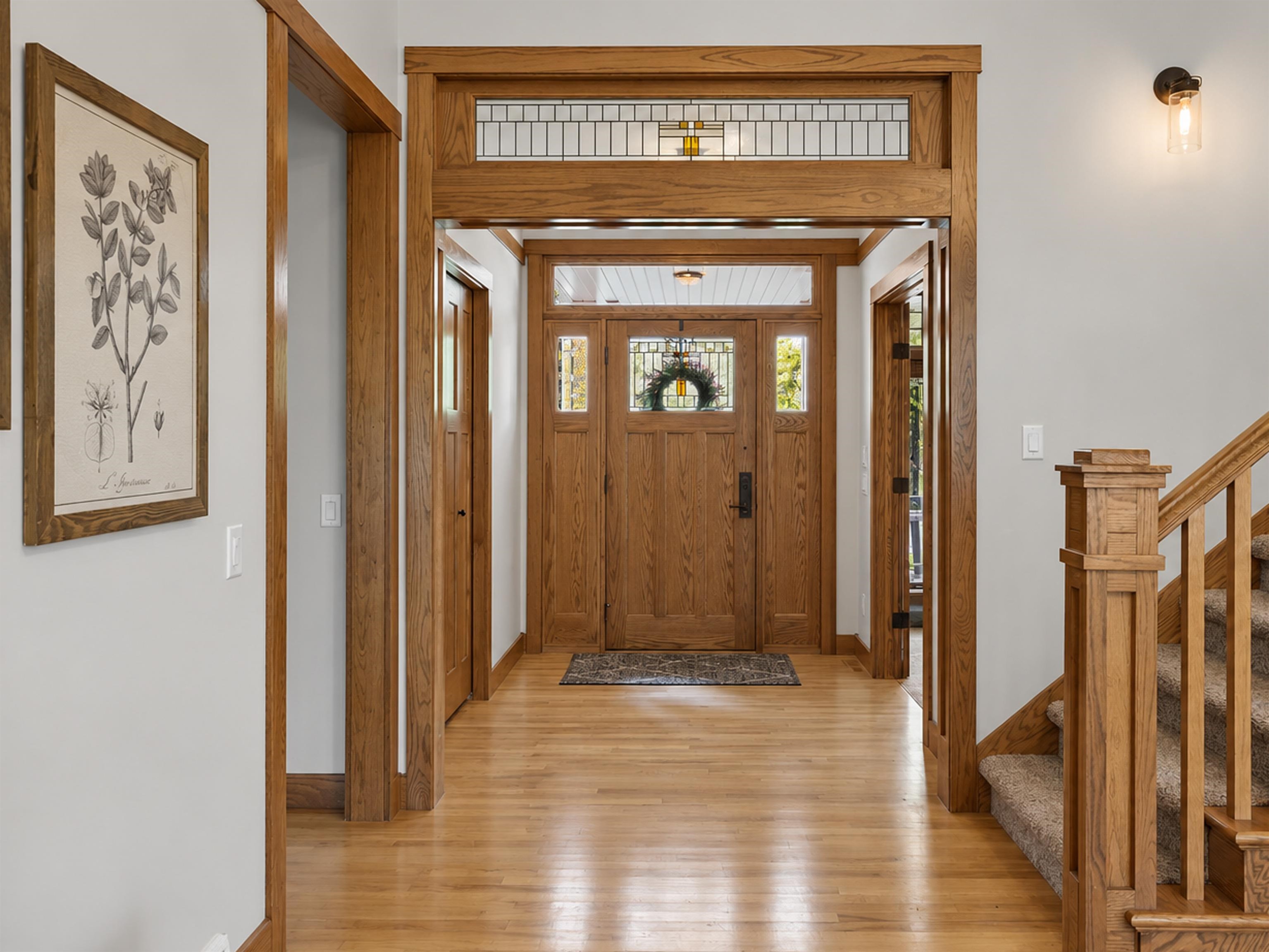 5960 Oak Hollow Drive