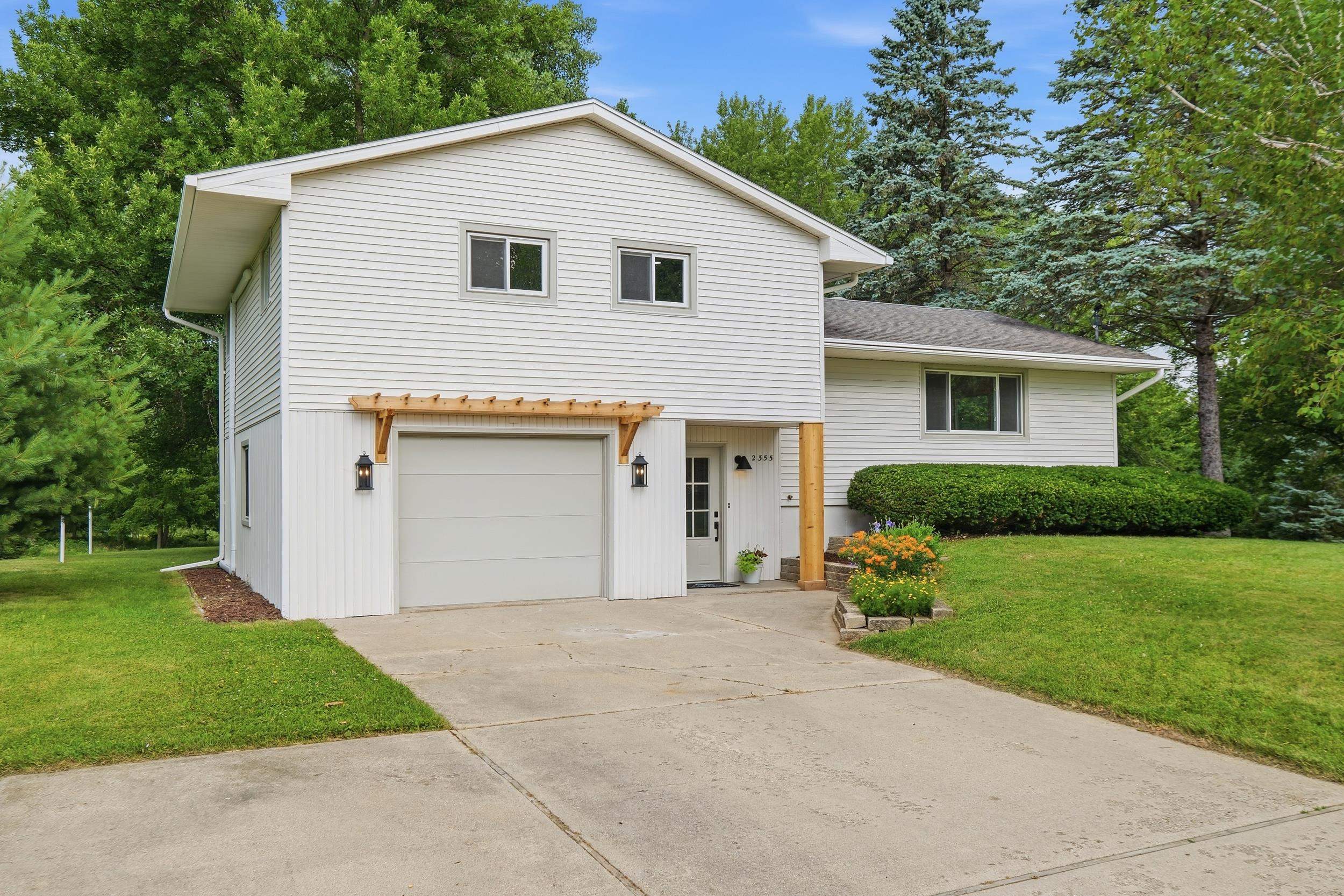 2355 Blue Grass Lane