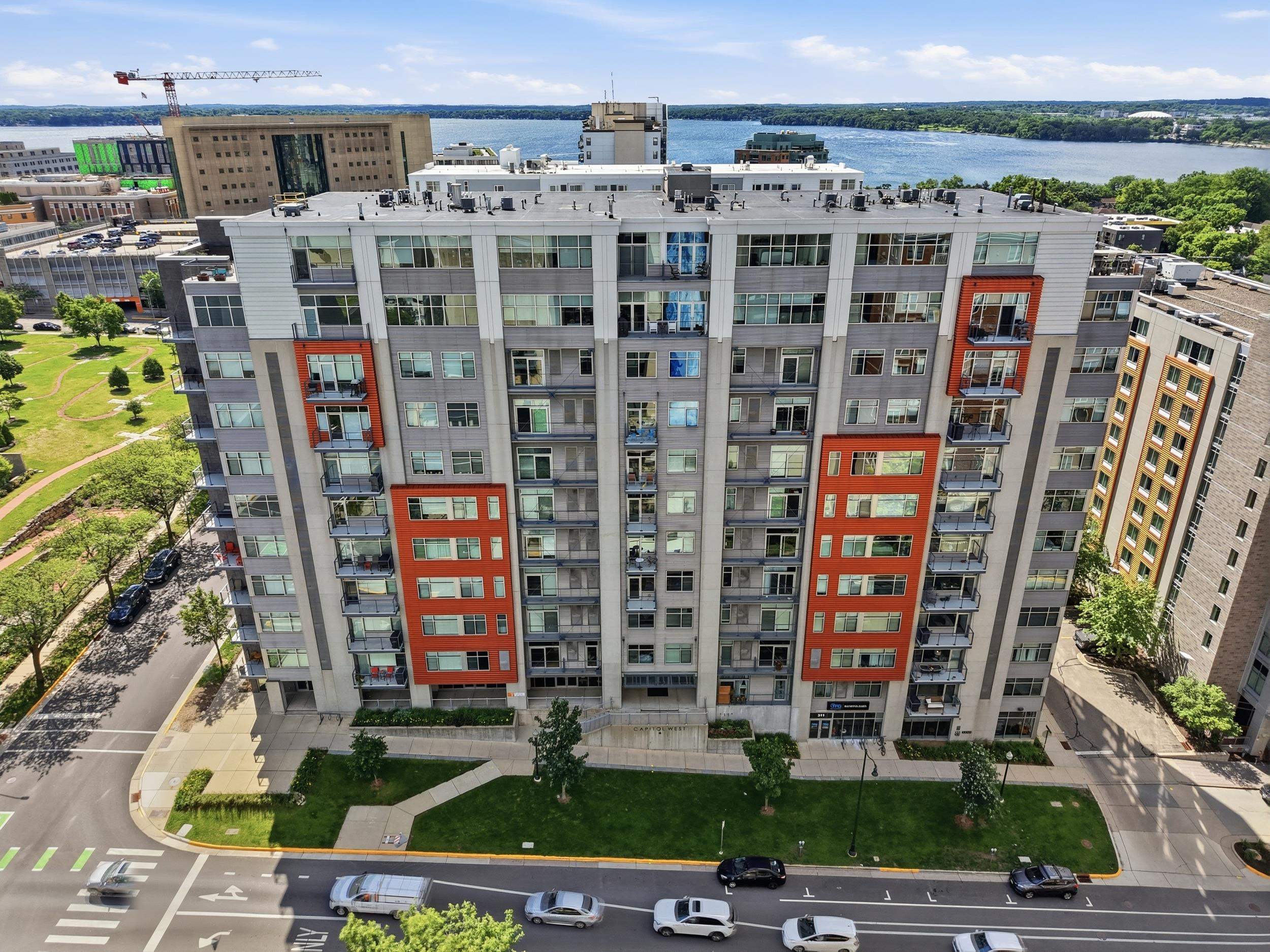309 W Washington Avenue 412