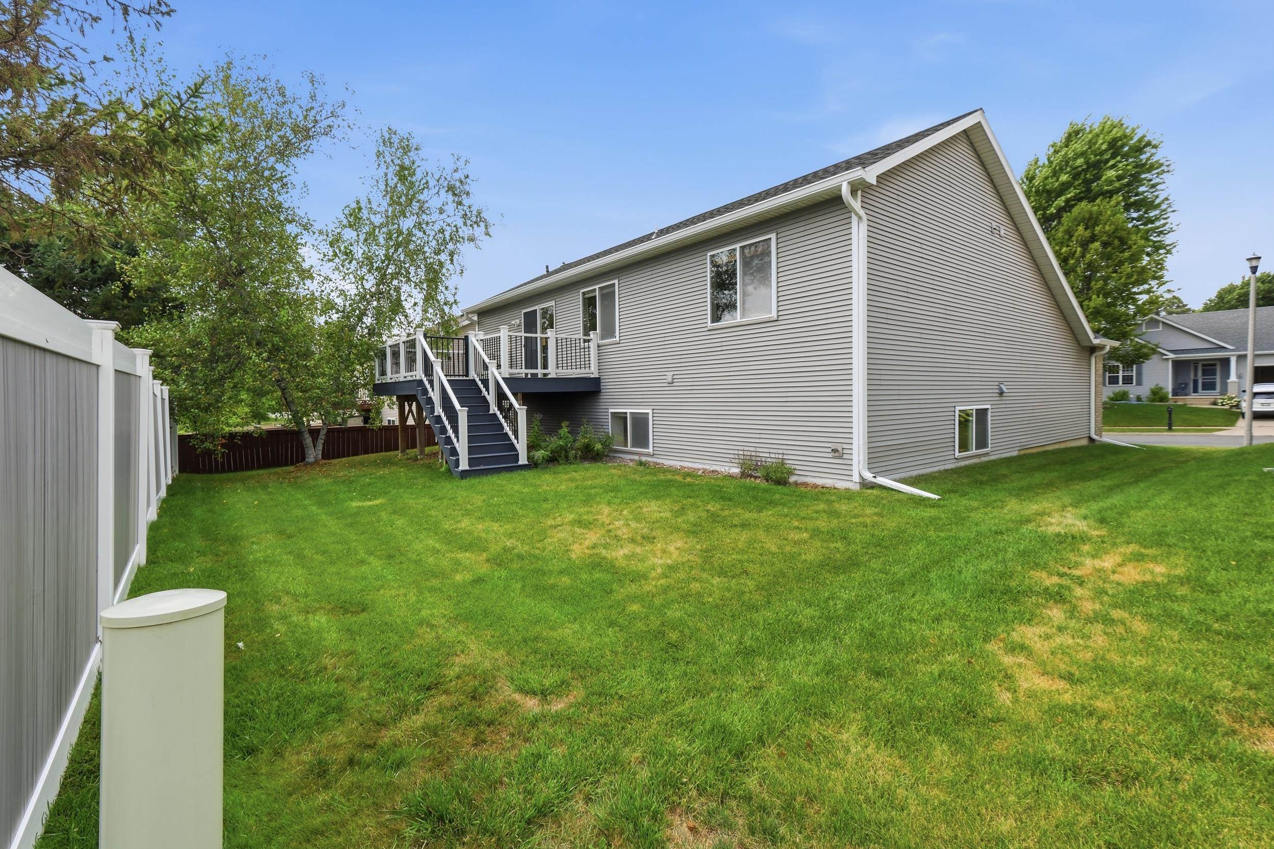 6909 Dominion Drive