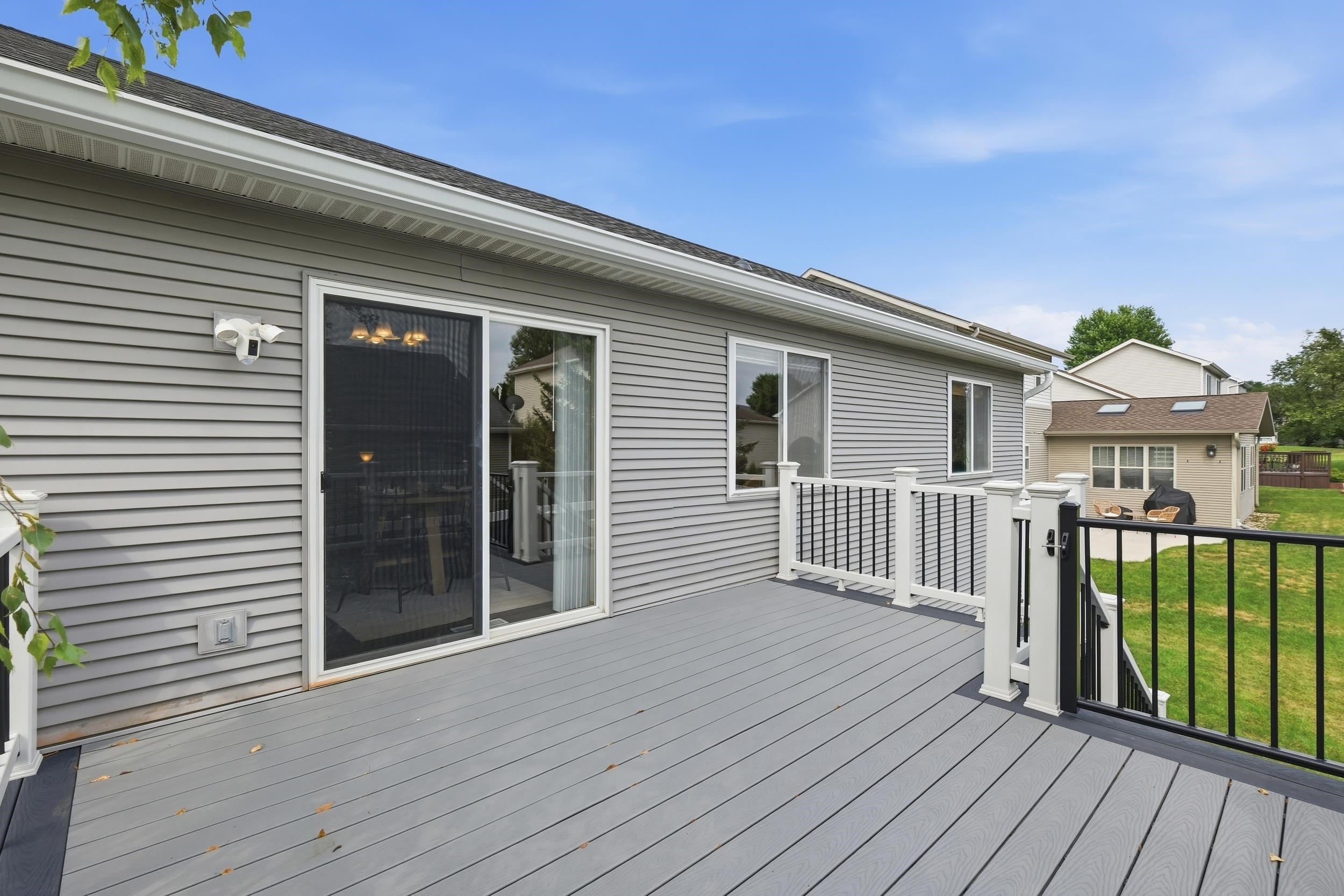 6909 Dominion Drive