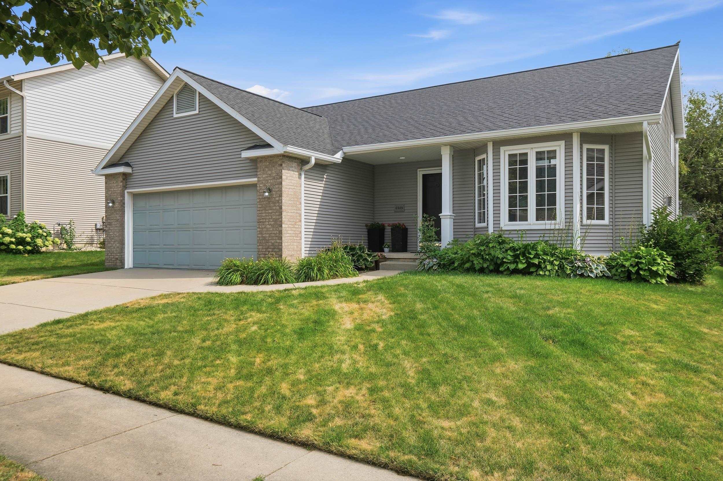 6909 Dominion Drive