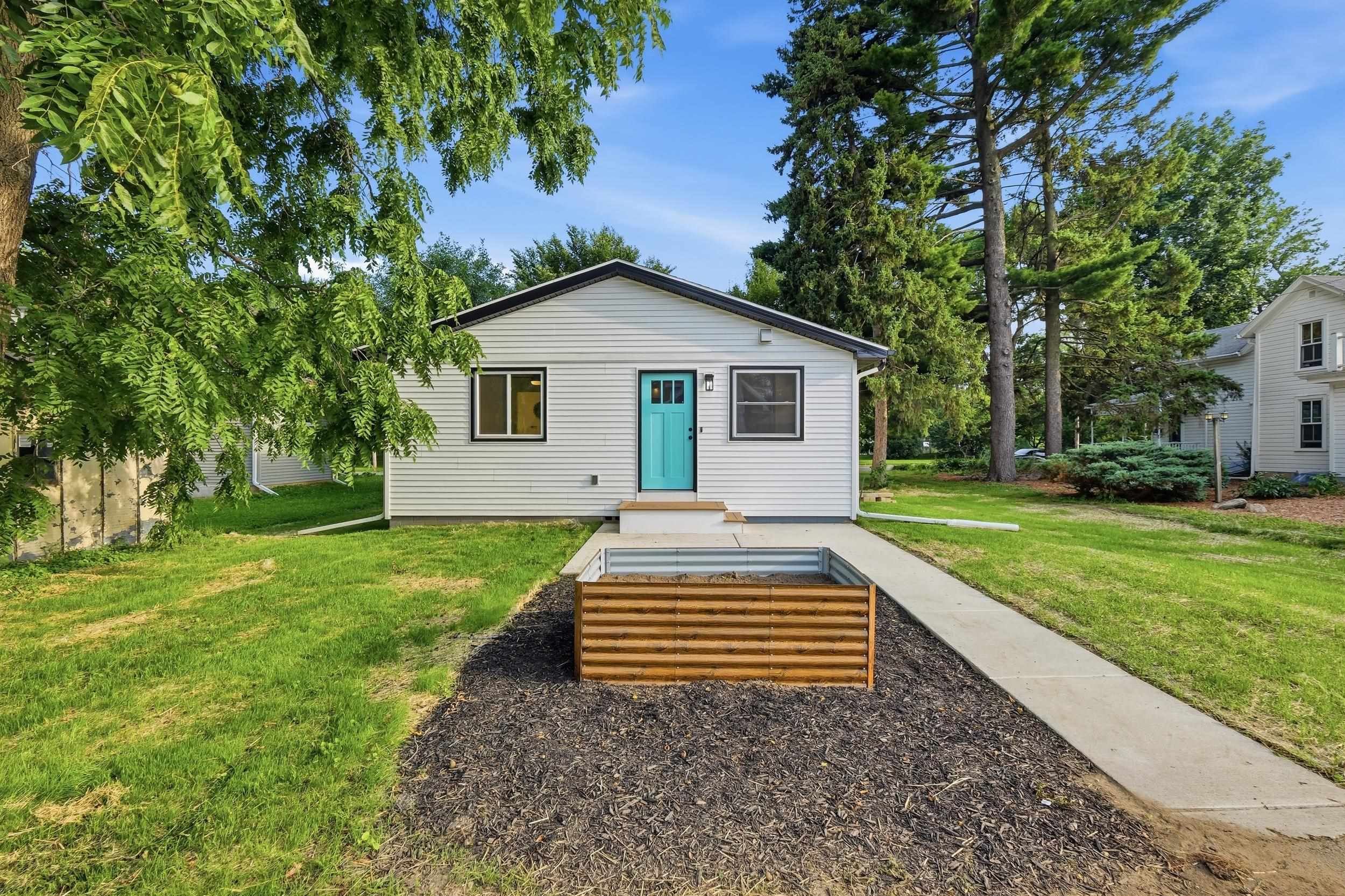 314 Van Deusen Street