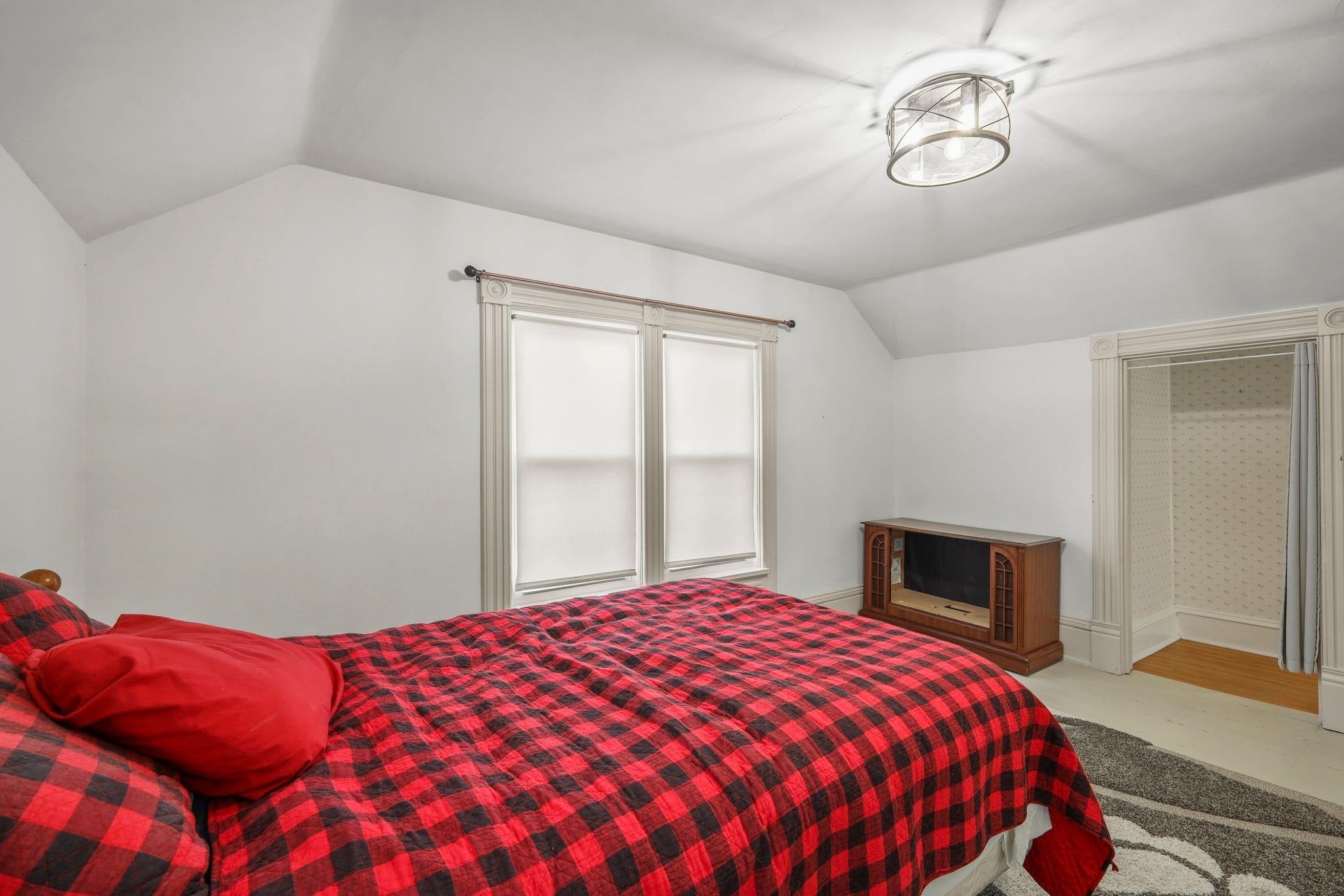 468 River Road