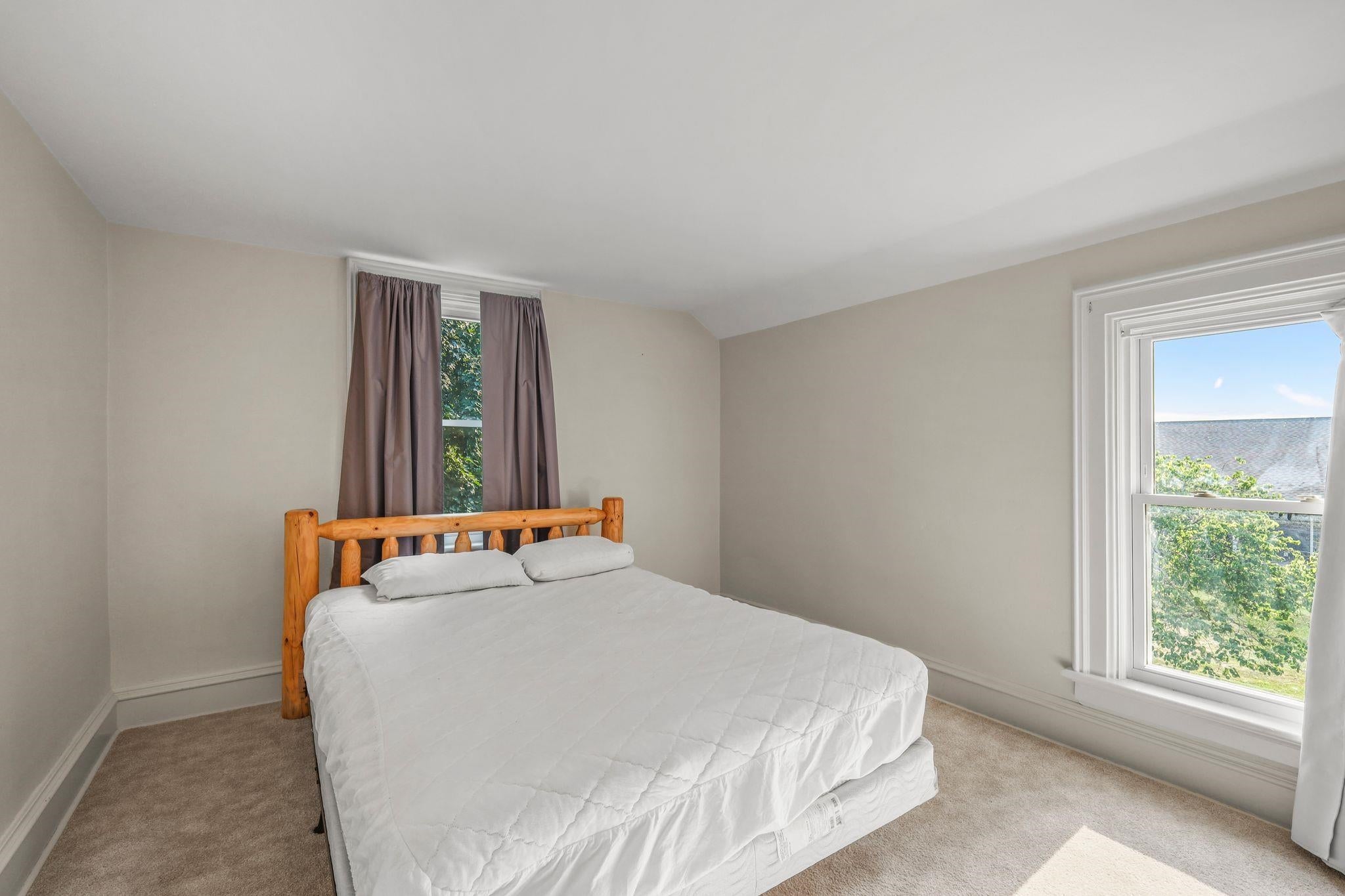 468 River Road