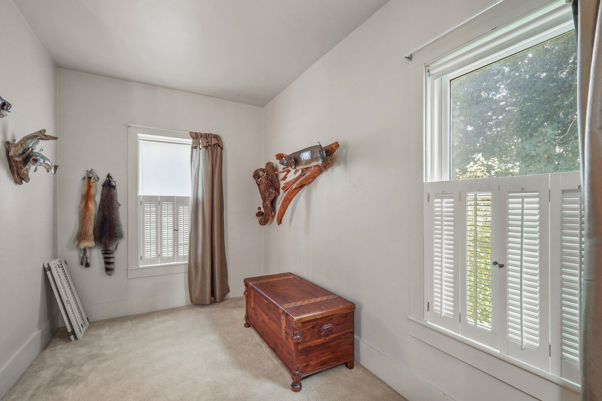 468 River Road
