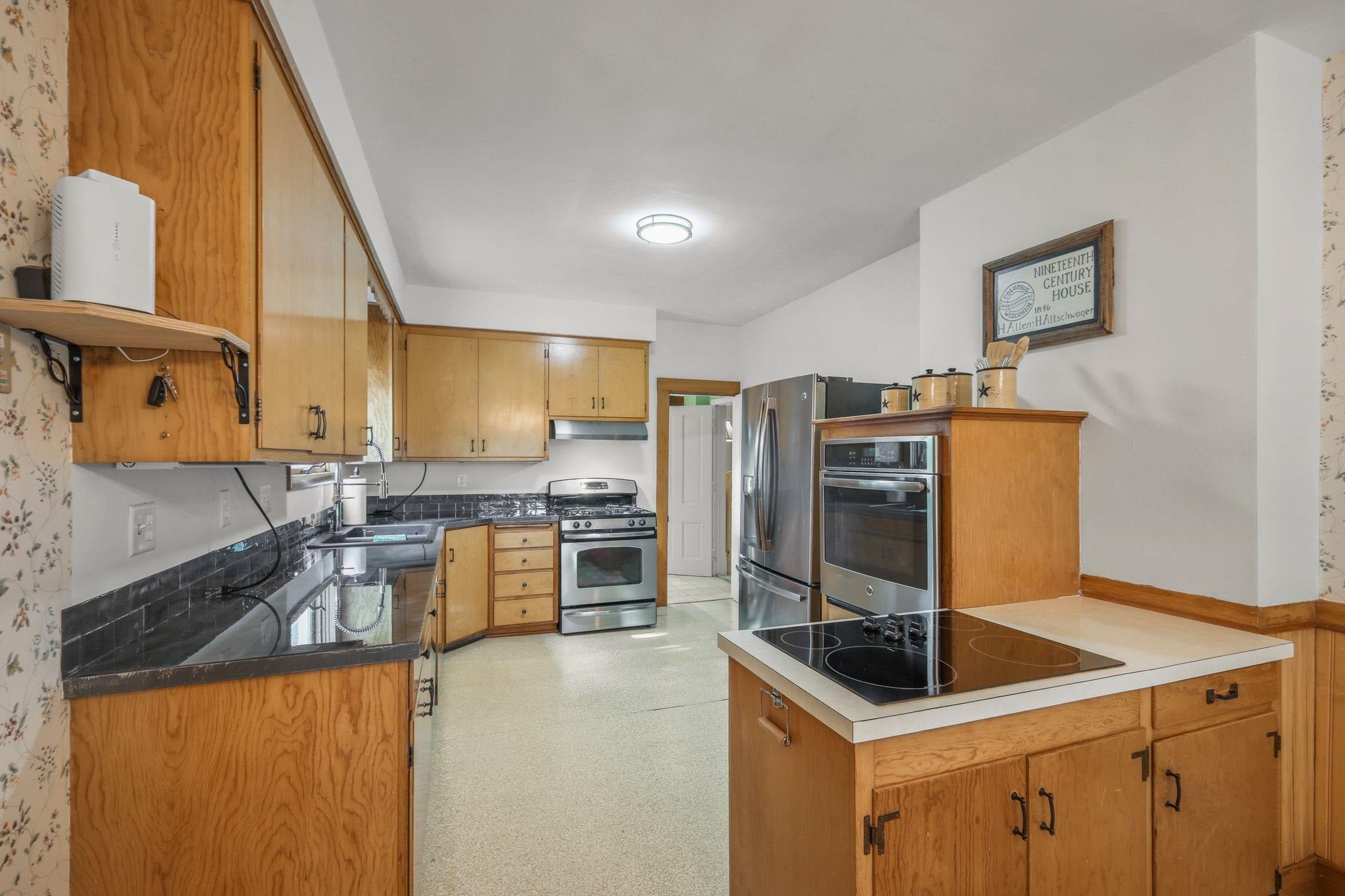 468 River Road