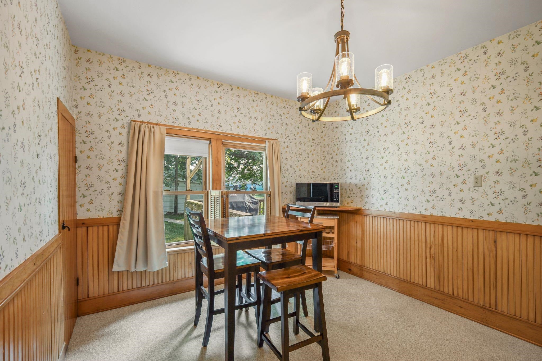 468 River Road