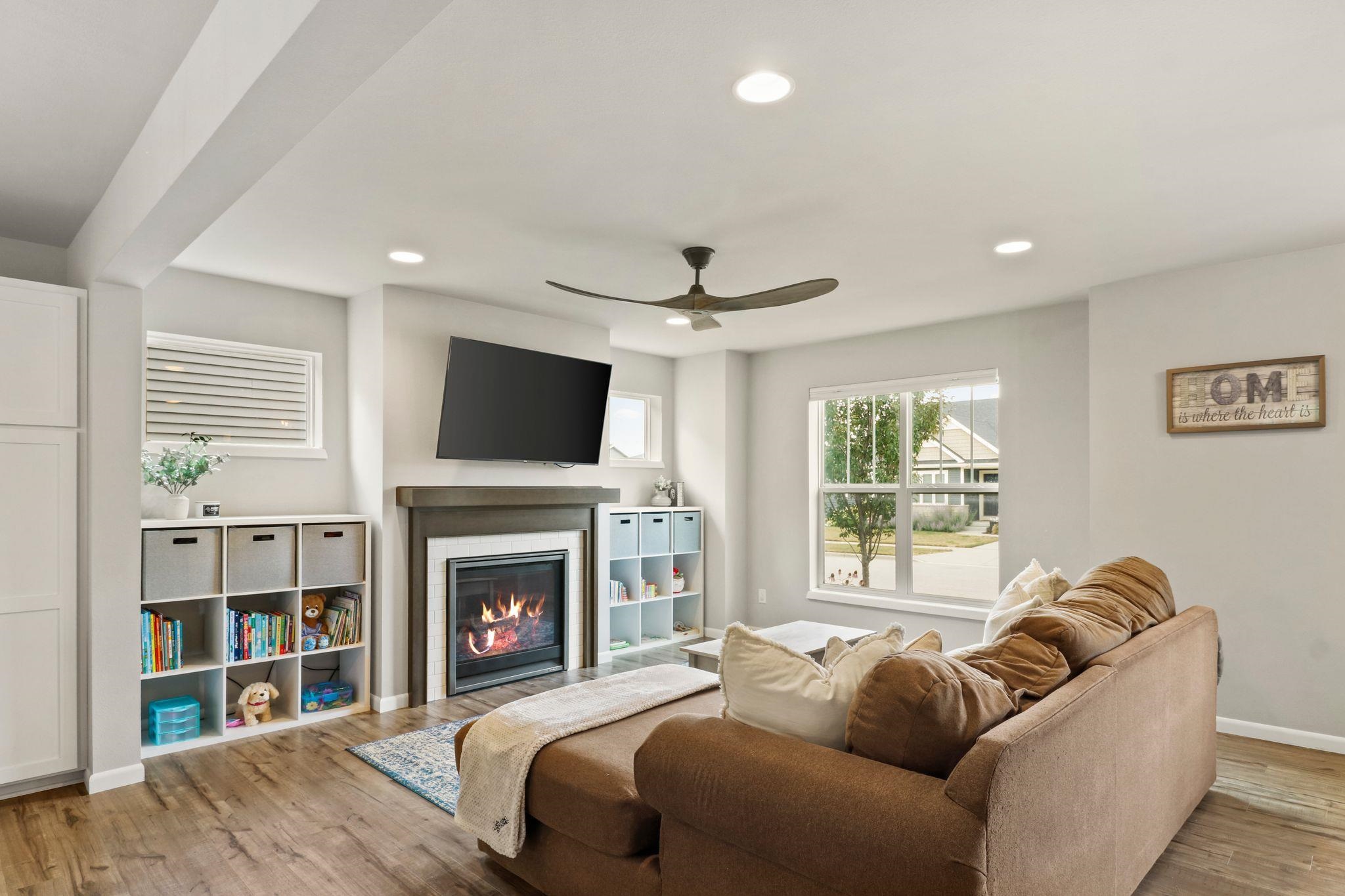 724 Crimson Leaf Lane