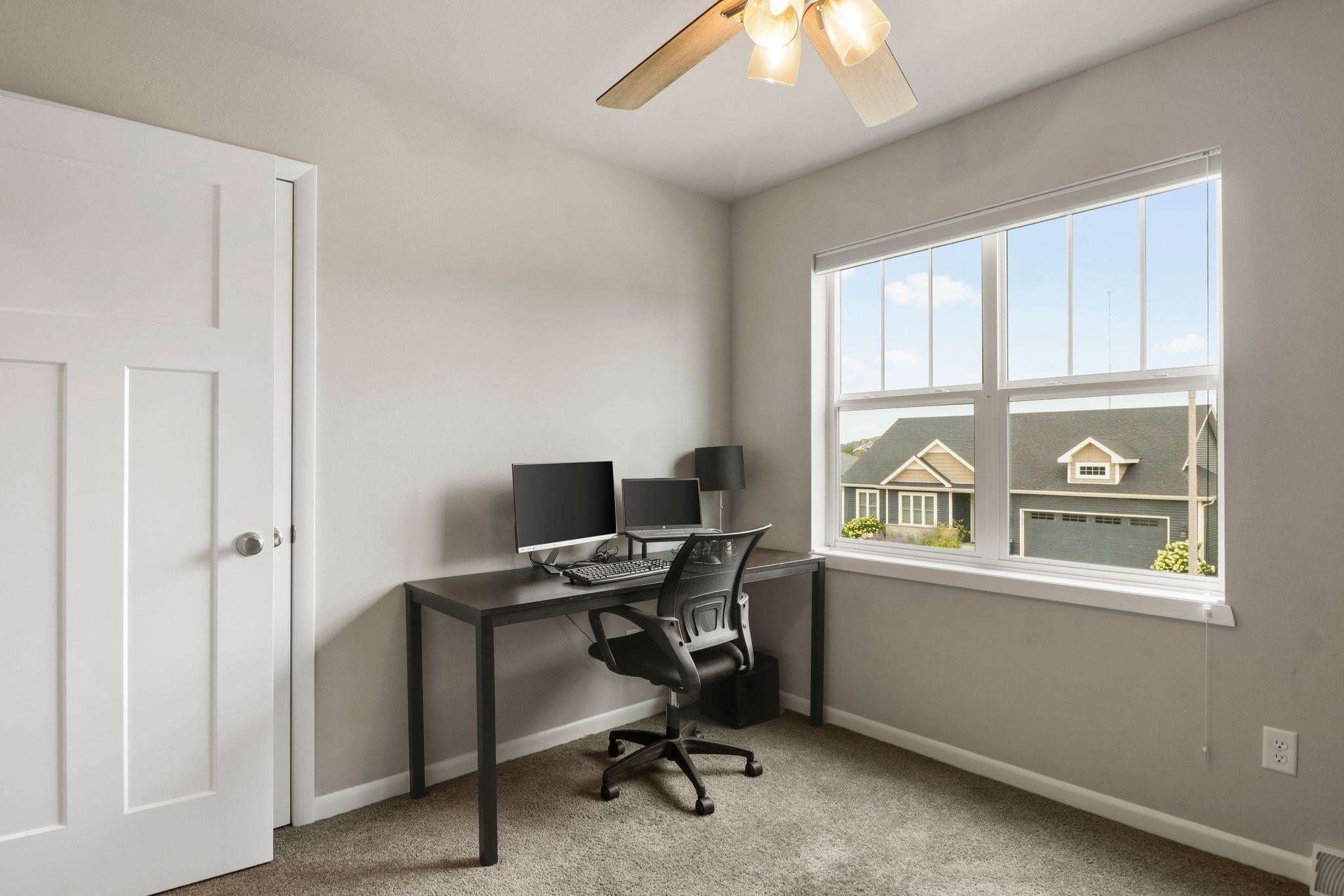 724 Crimson Leaf Lane
