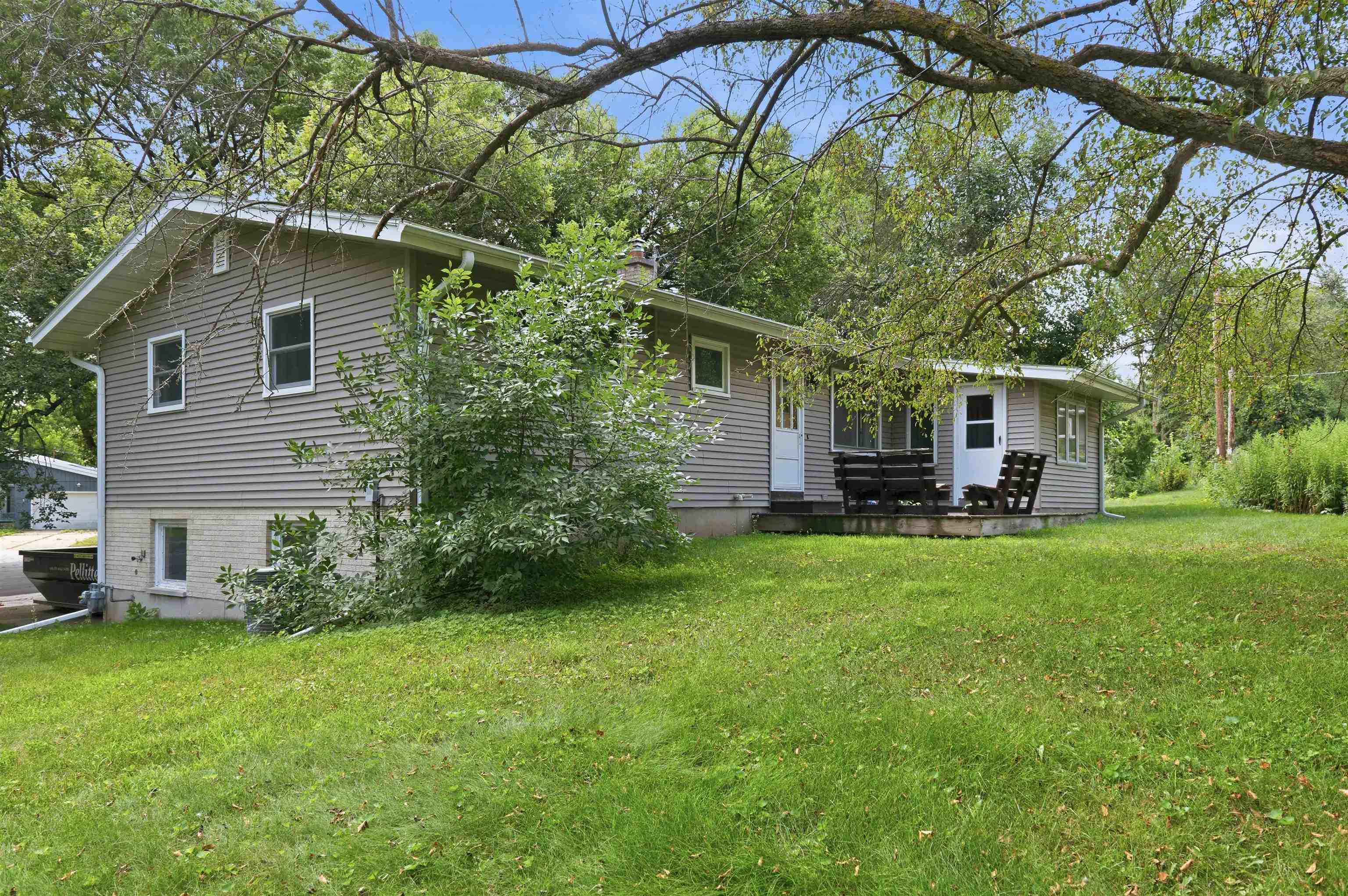 6 Barron Court